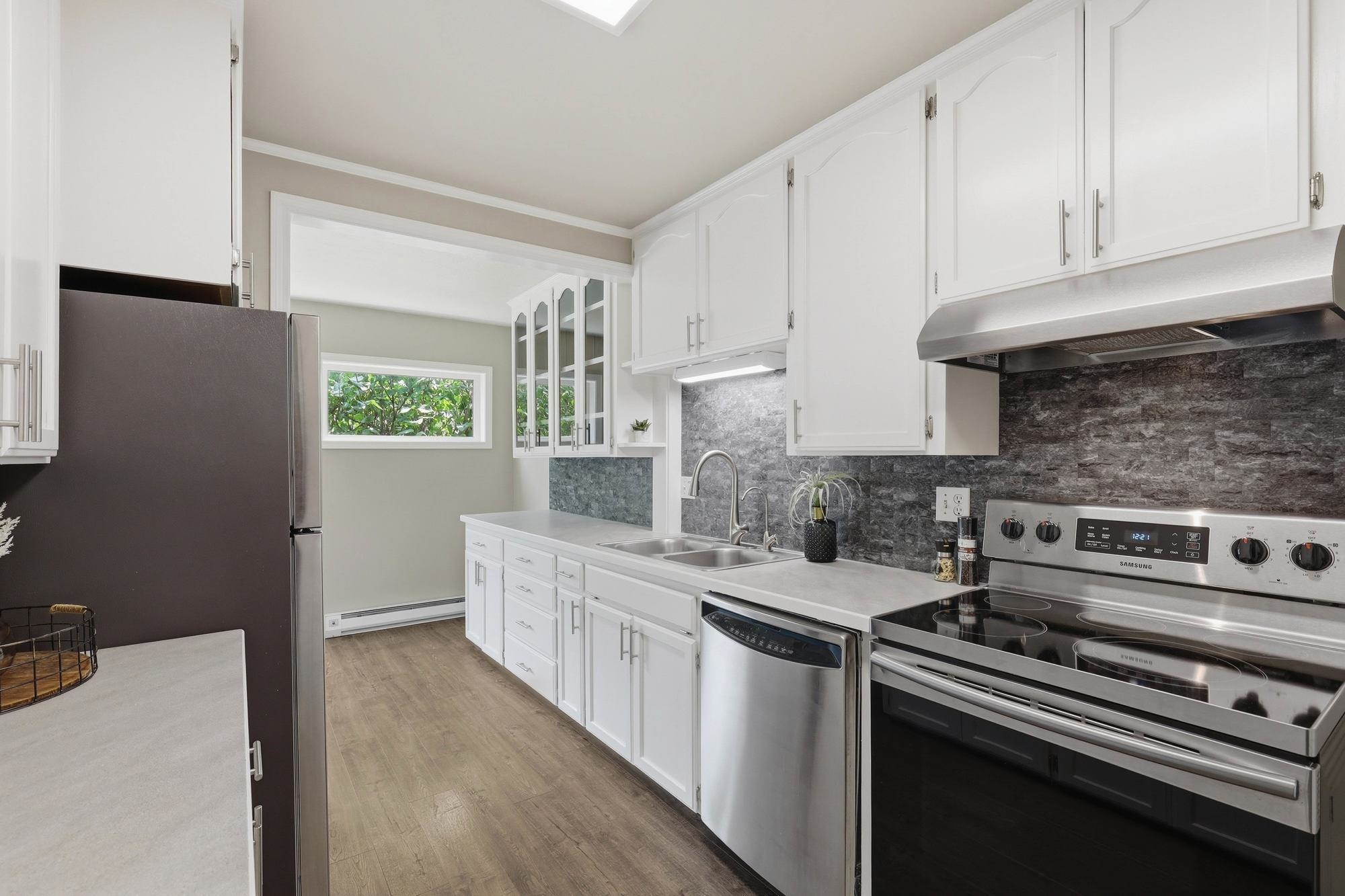 303 W Queen Ave - Photo 7