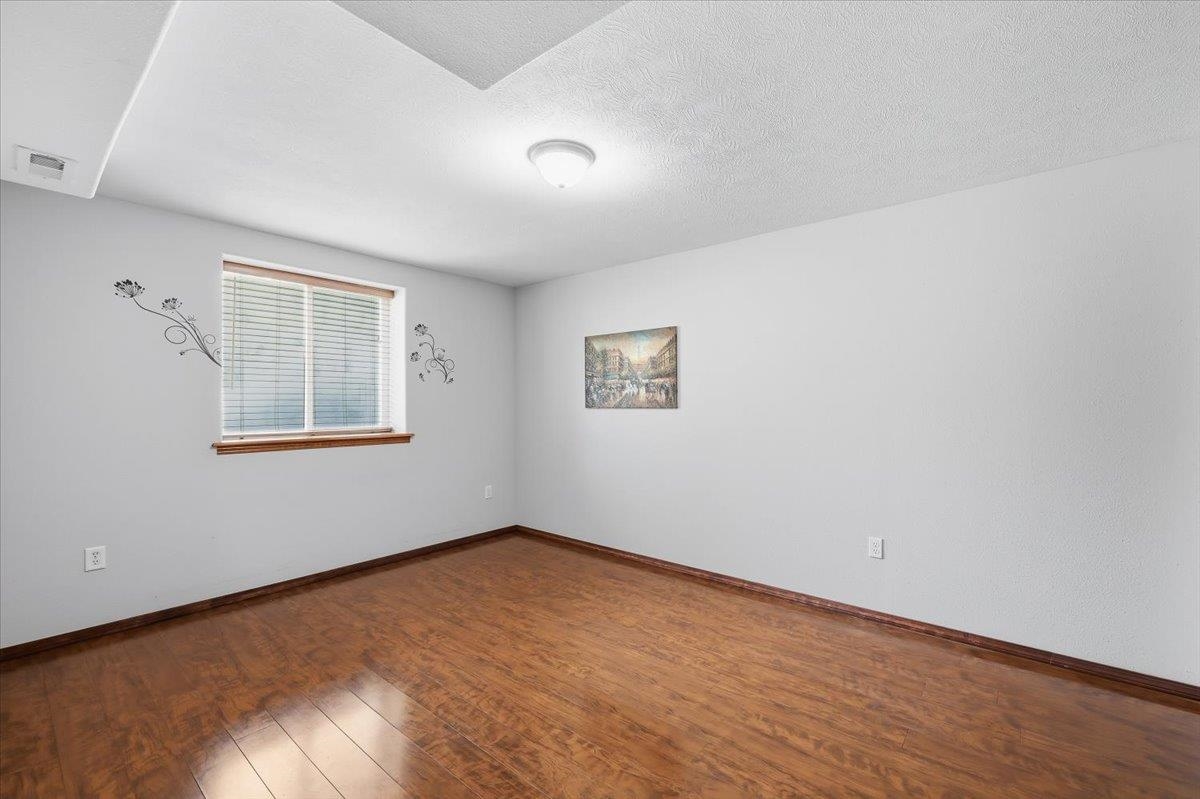 5861 Jergens Rd - Photo 21