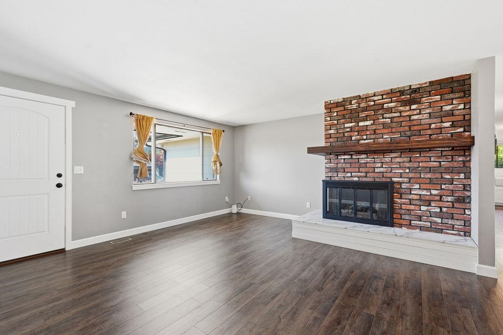 10809 E 35th Ave - Photo 6