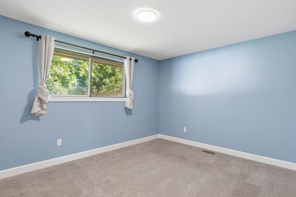10809 E 35th Ave - Photo 12
