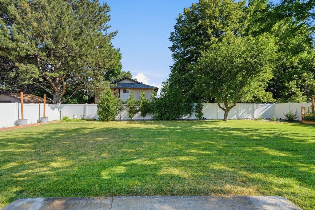 10809 E 35th Ave - Photo 31