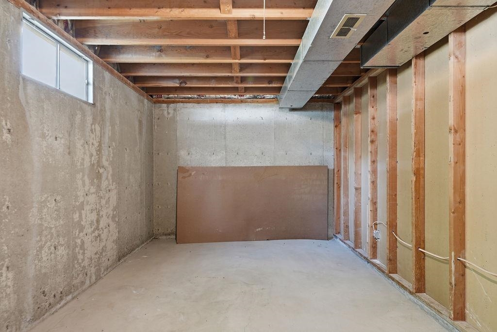 10809 E 35th Ave - Photo 35