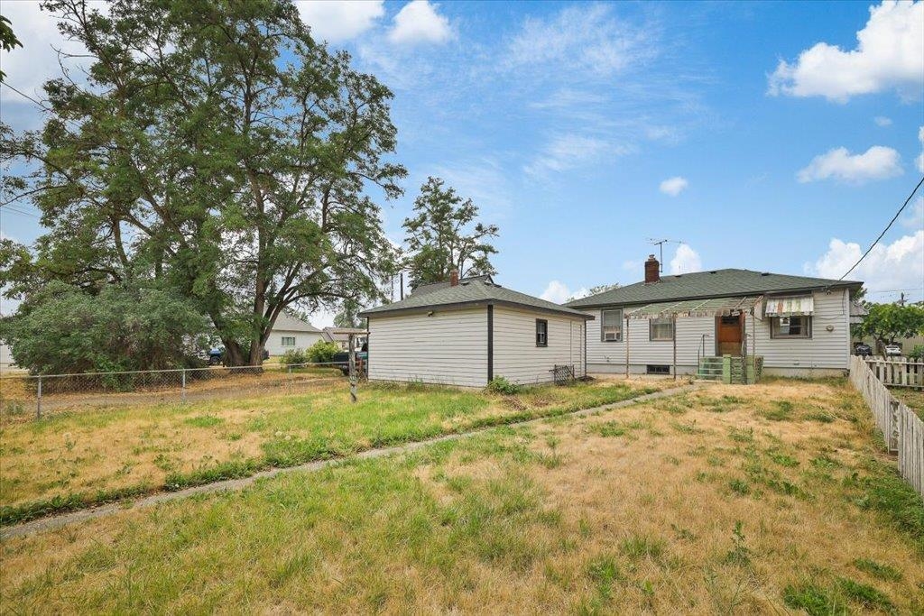4908 N LEE St - Photo 18