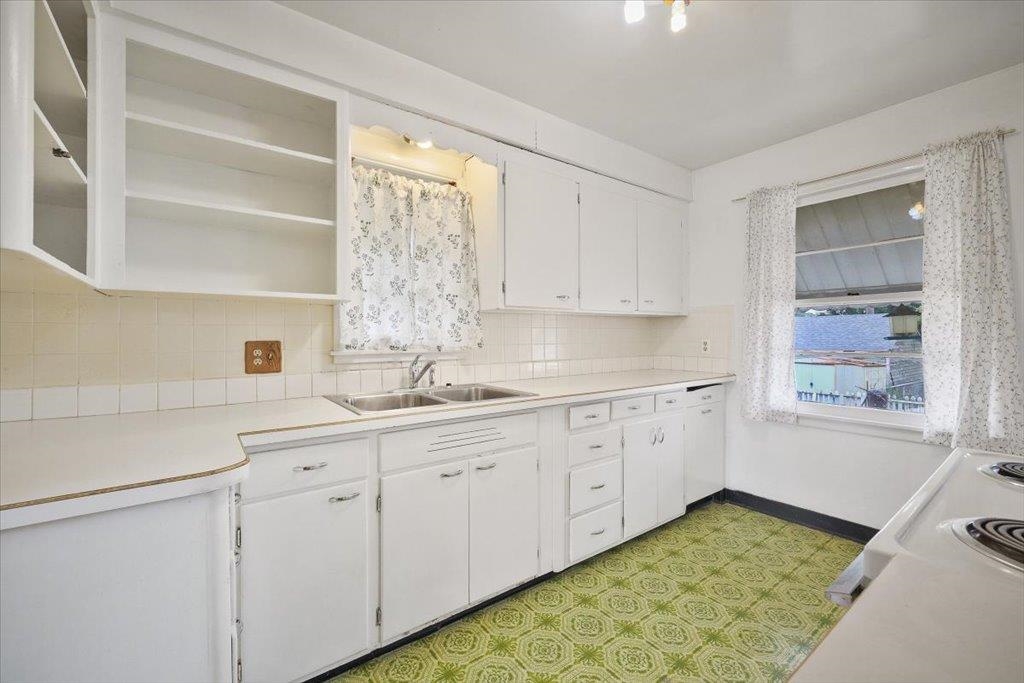 4908 N LEE St - Photo 7