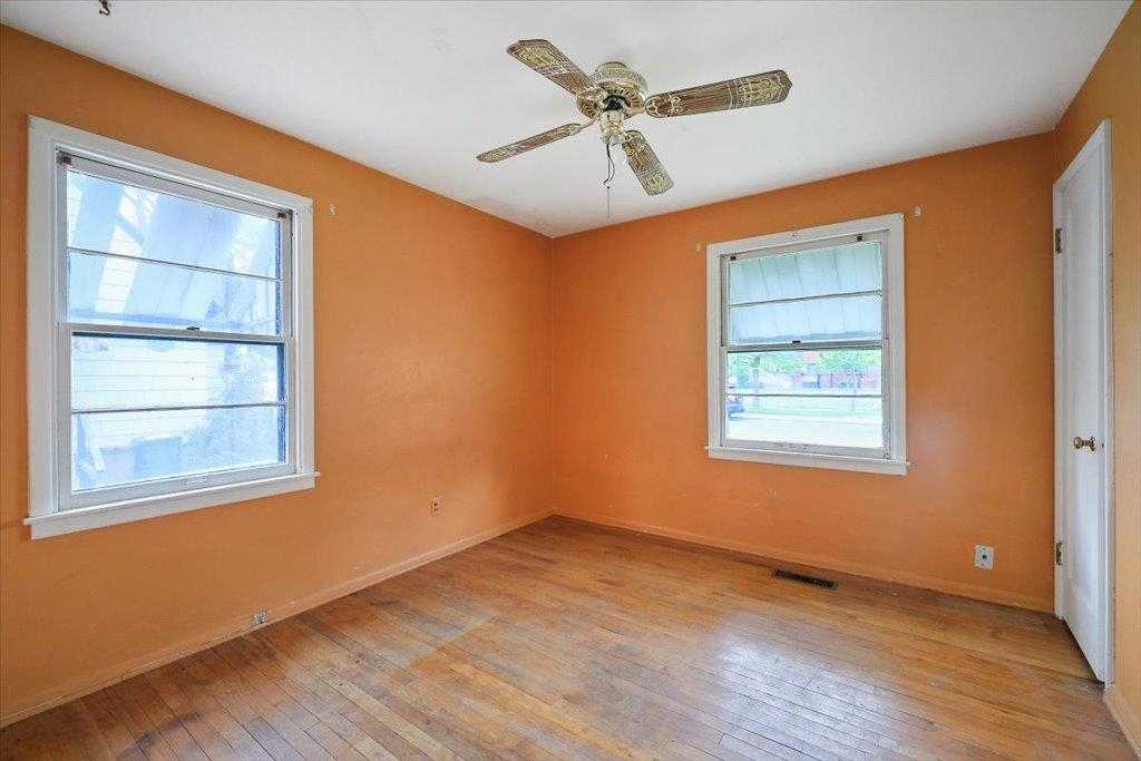 4908 N LEE St - Photo 10