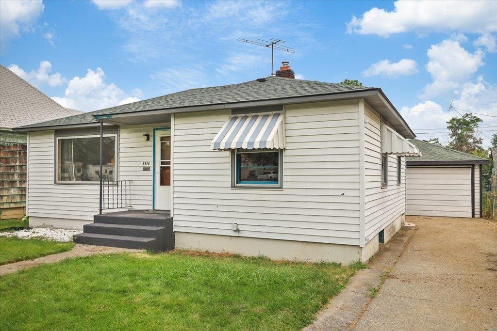 4908 N LEE St - Photo 3