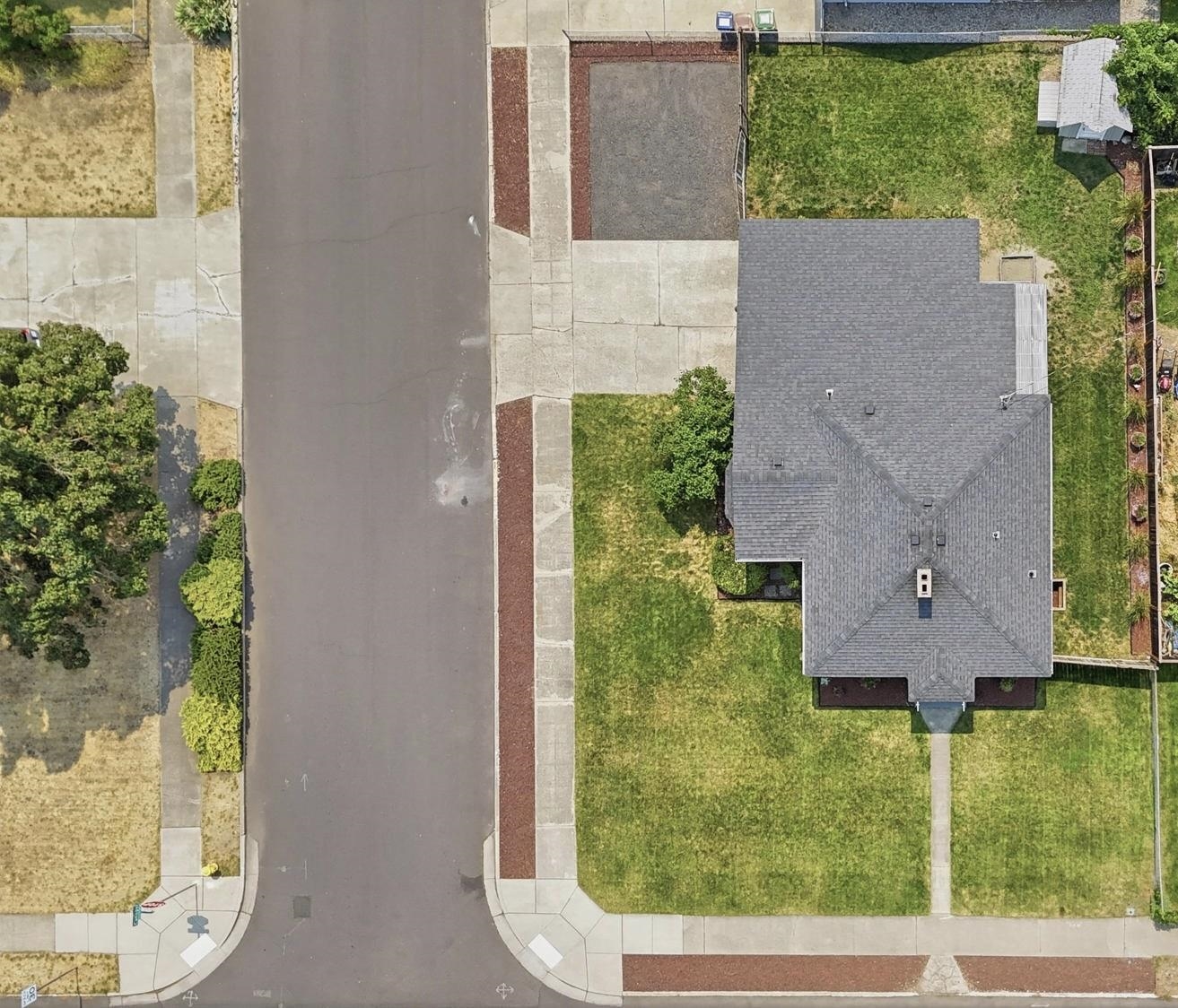 303 W Queen Ave - Photo 25