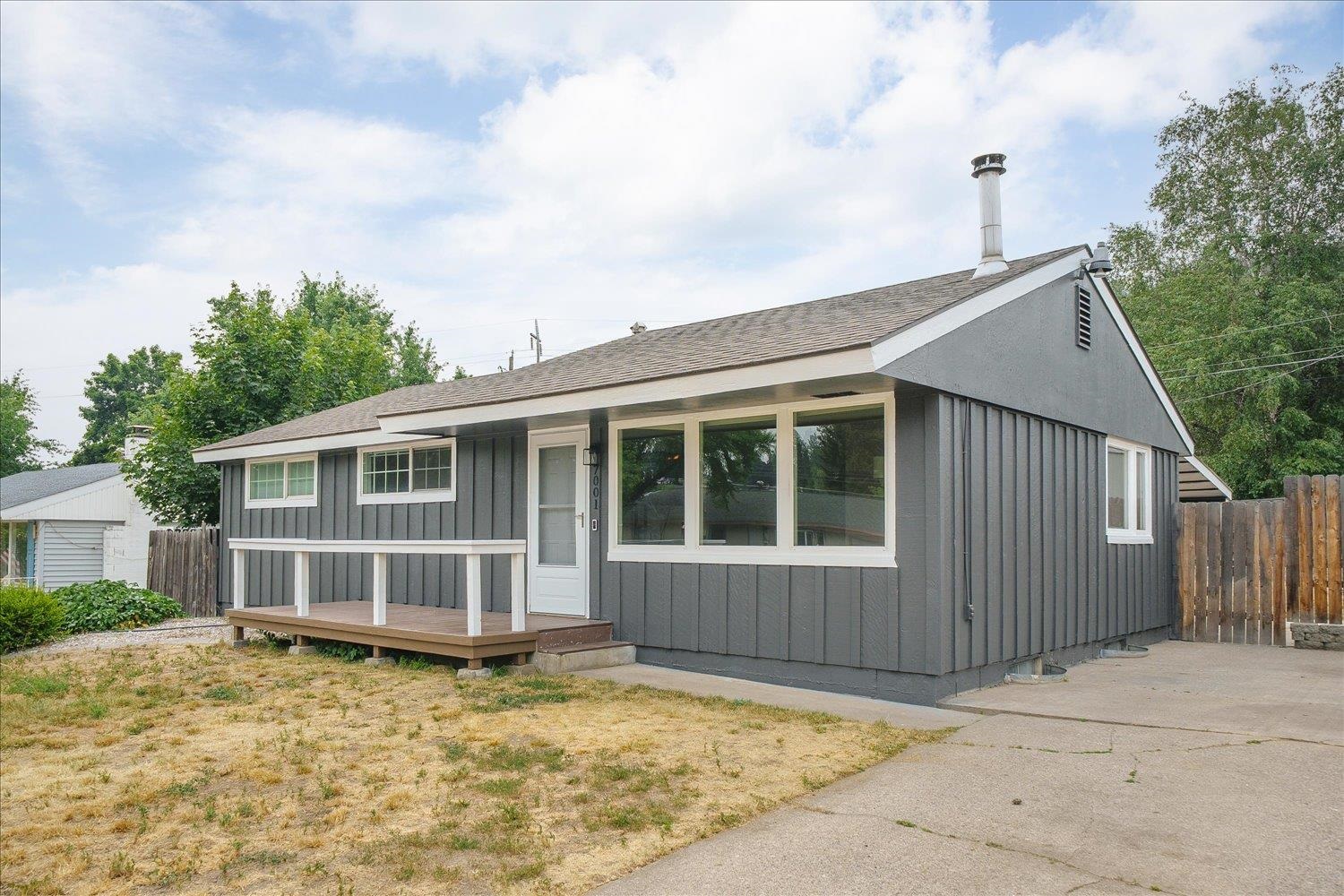 7001 N Adams St - Photo 1