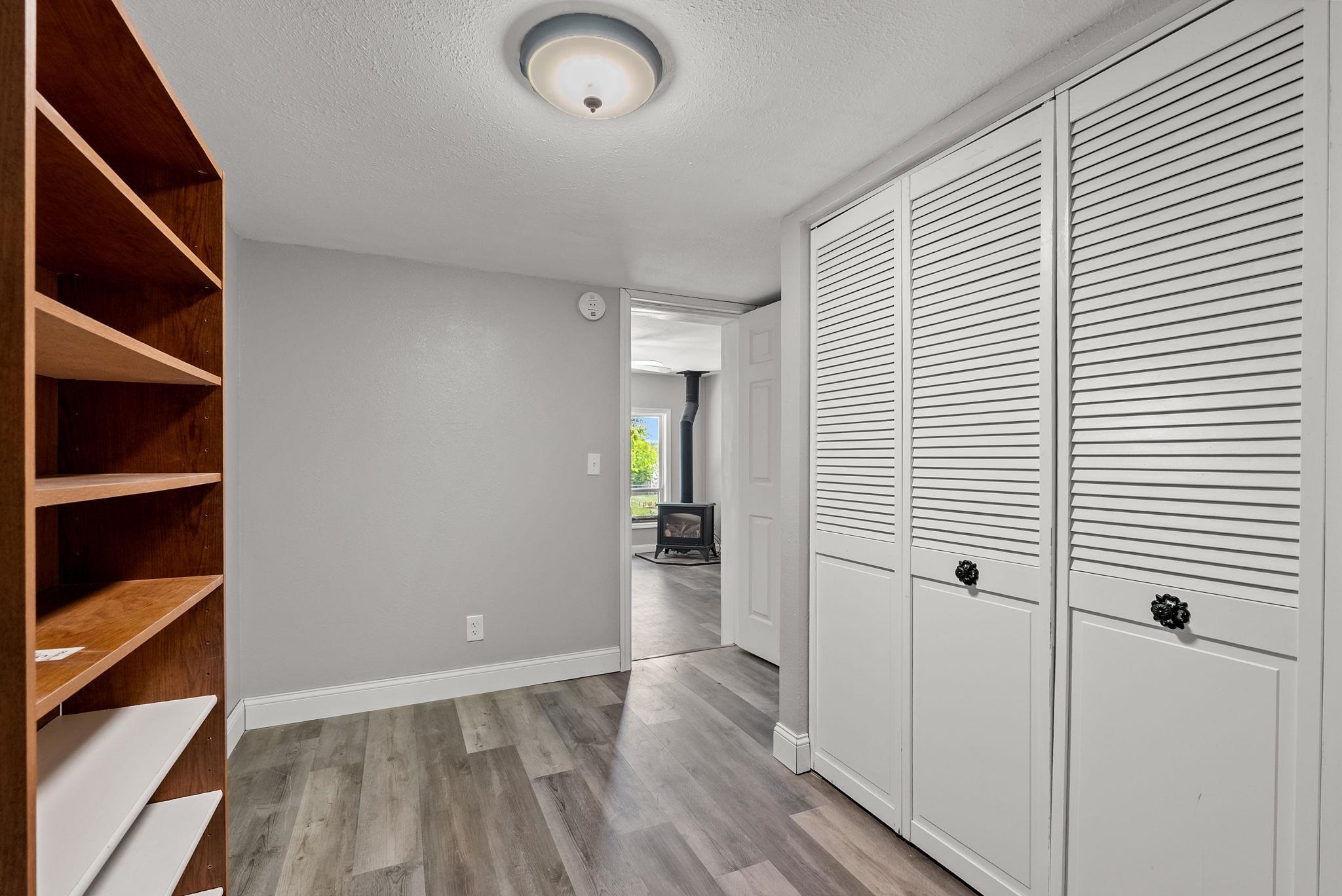 11715 N Honeymoon Bay Rd - Photo 28