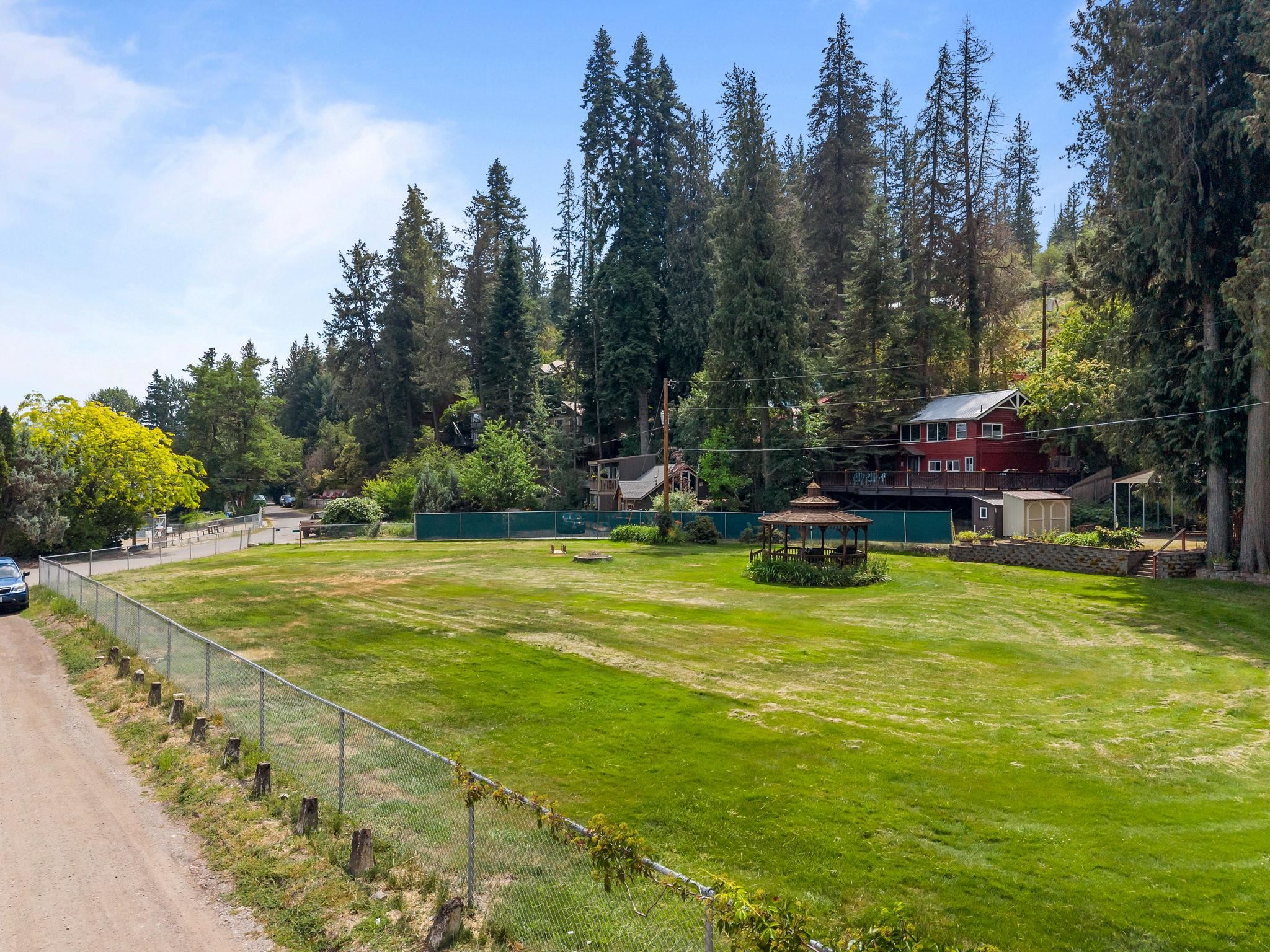 11715 N Honeymoon Bay Rd - Photo 40