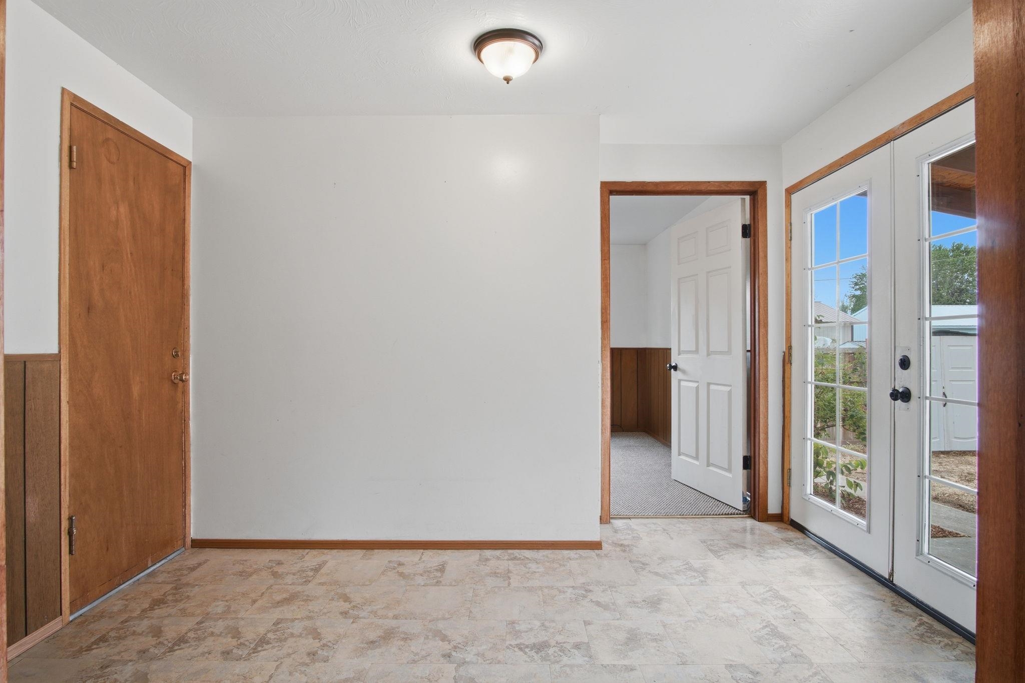 1710 S Bannen Rd - Photo 18
