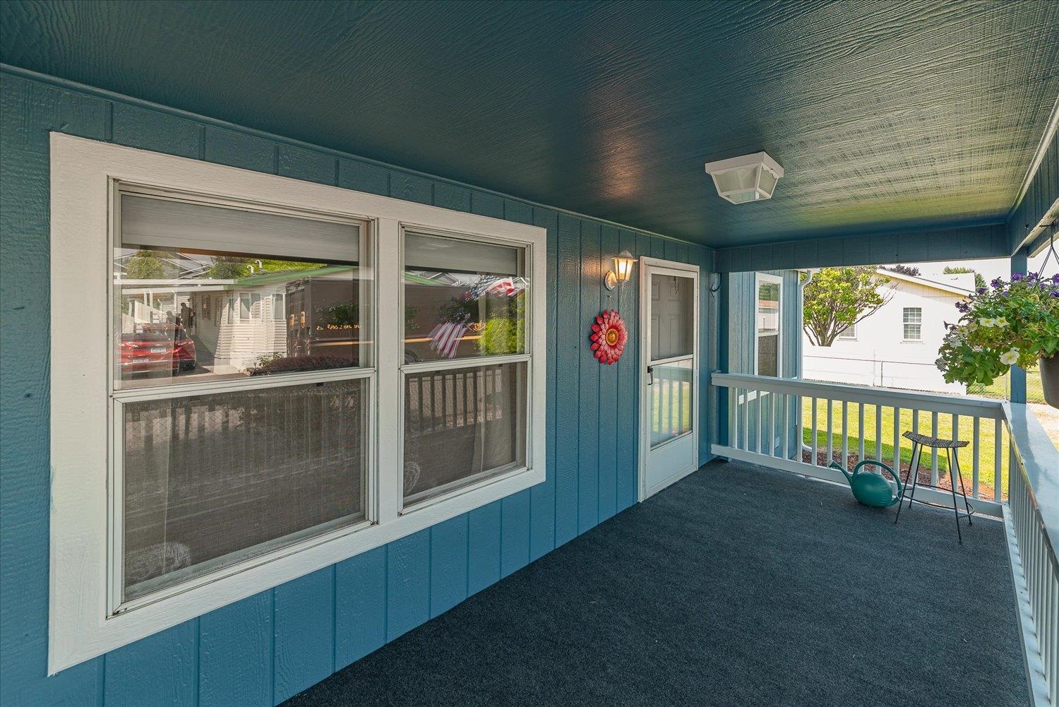 19029 E Boone Ave - Photo 4