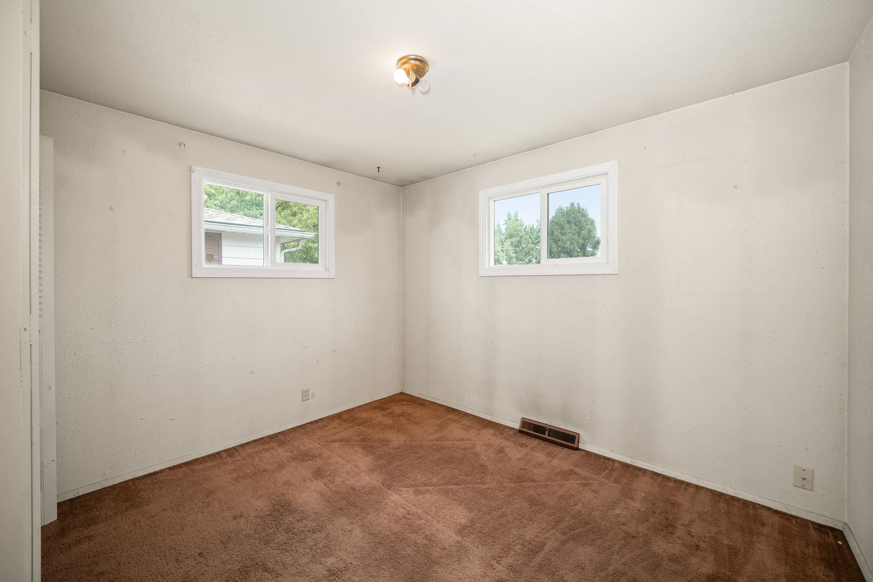 1654 E Columbia Ave - Photo 19