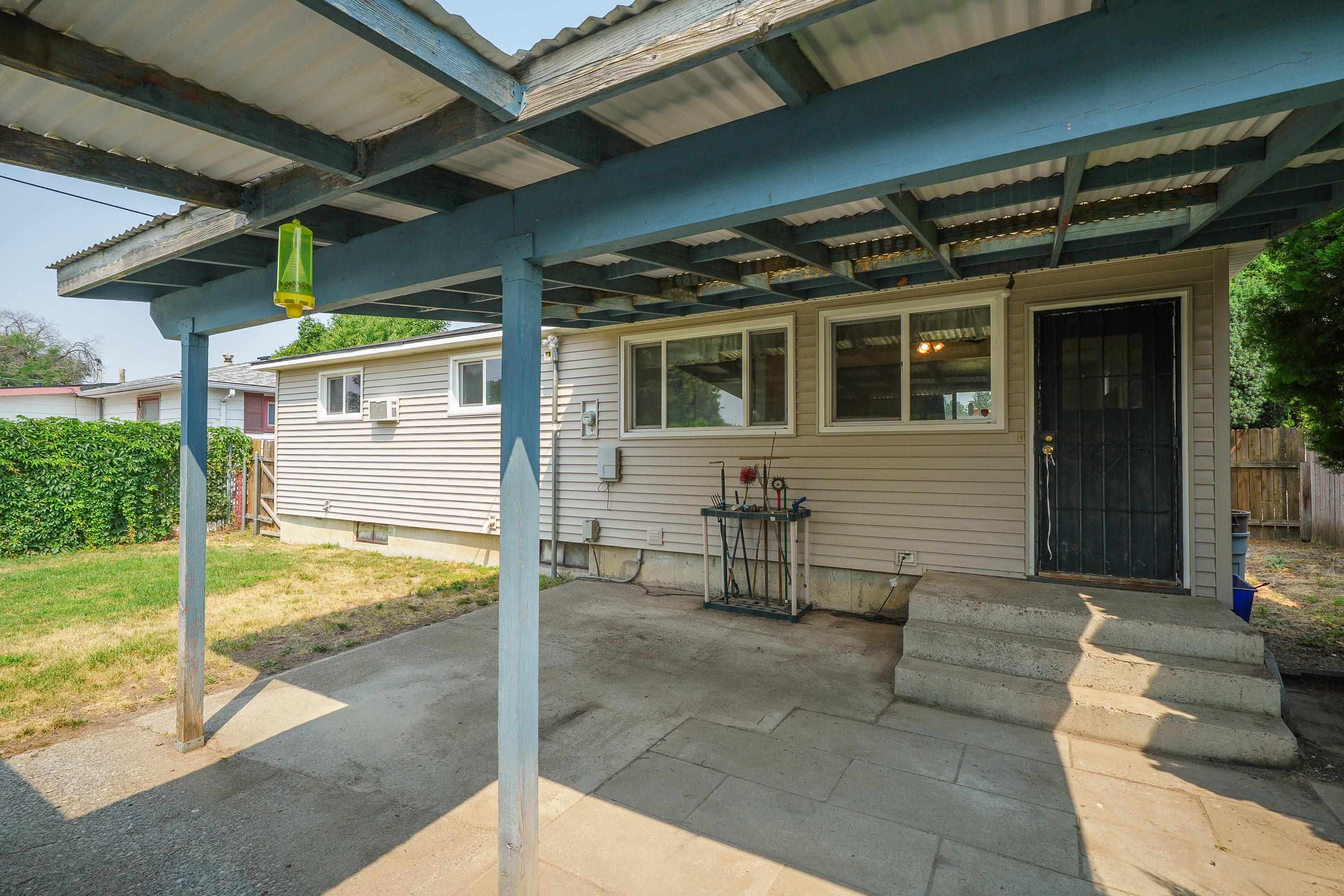 1654 E Columbia Ave - Photo 34