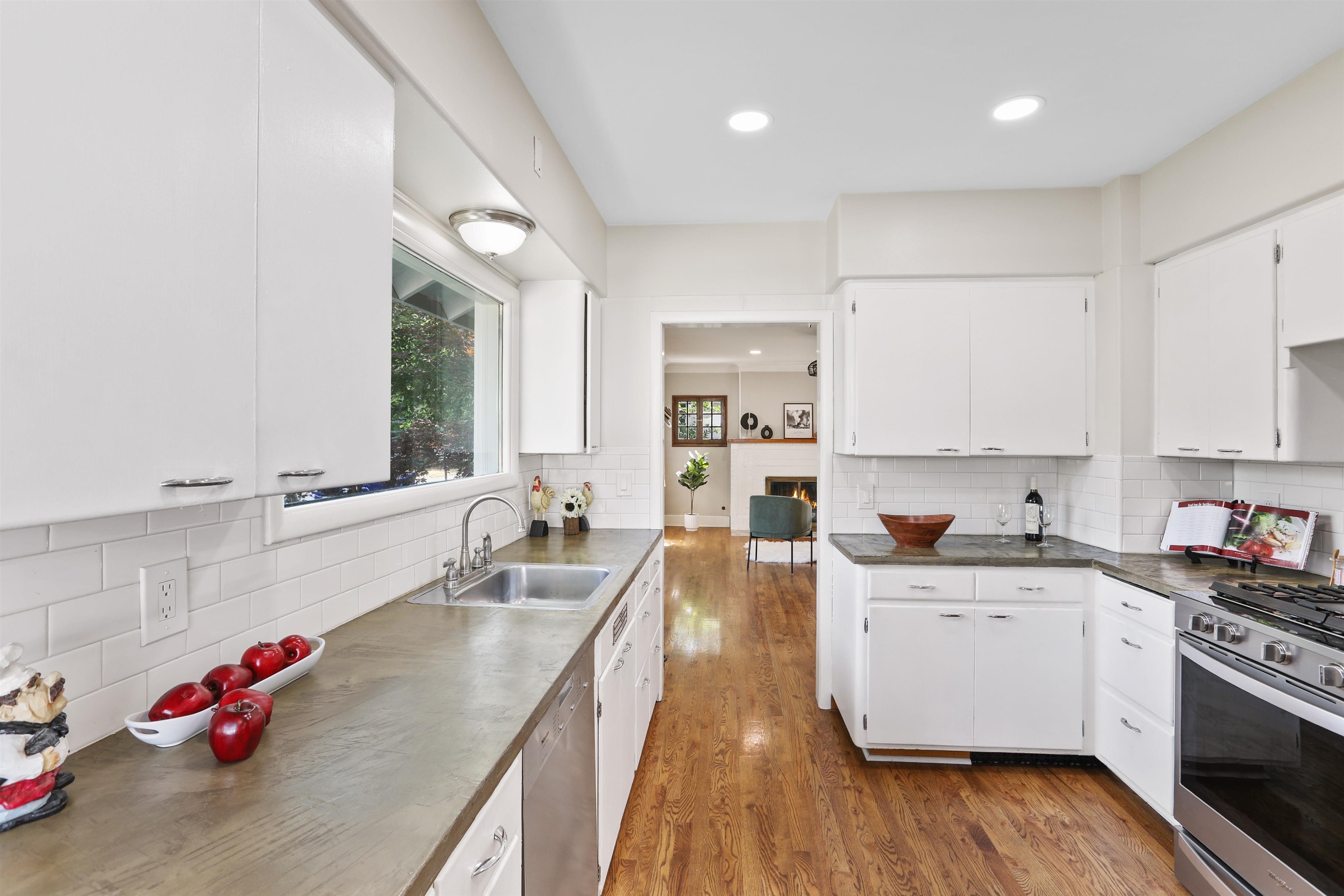 3117 W Glass Ave - Photo 9