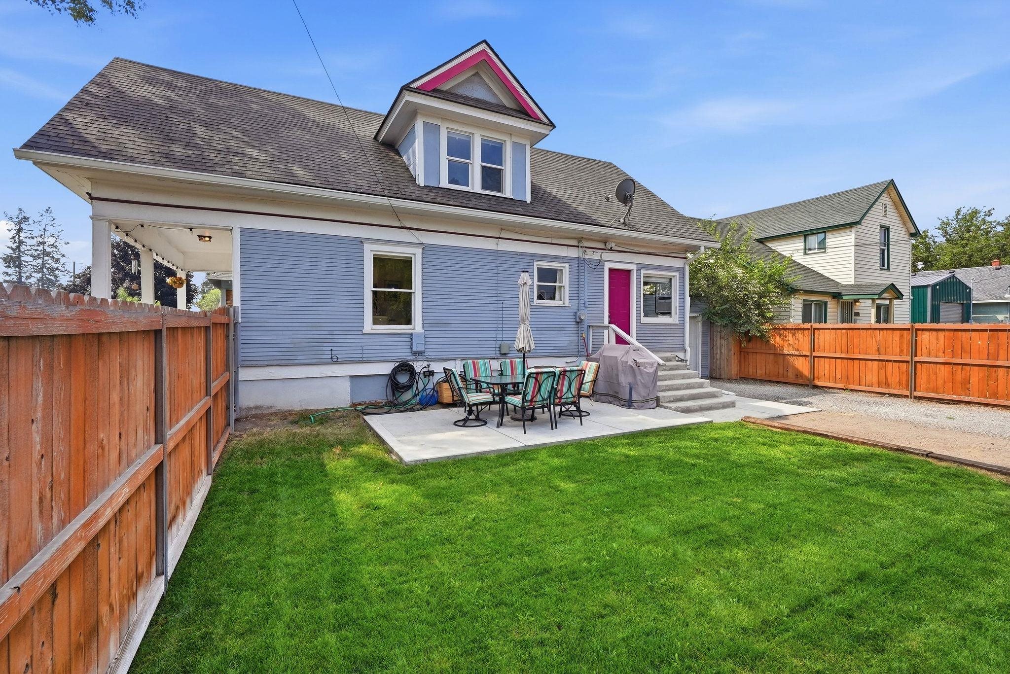 2727 N Crestline St - Photo 24