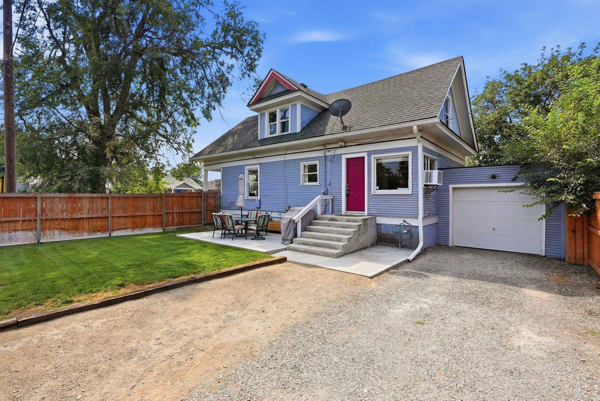 2727 N Crestline St - Photo 25
