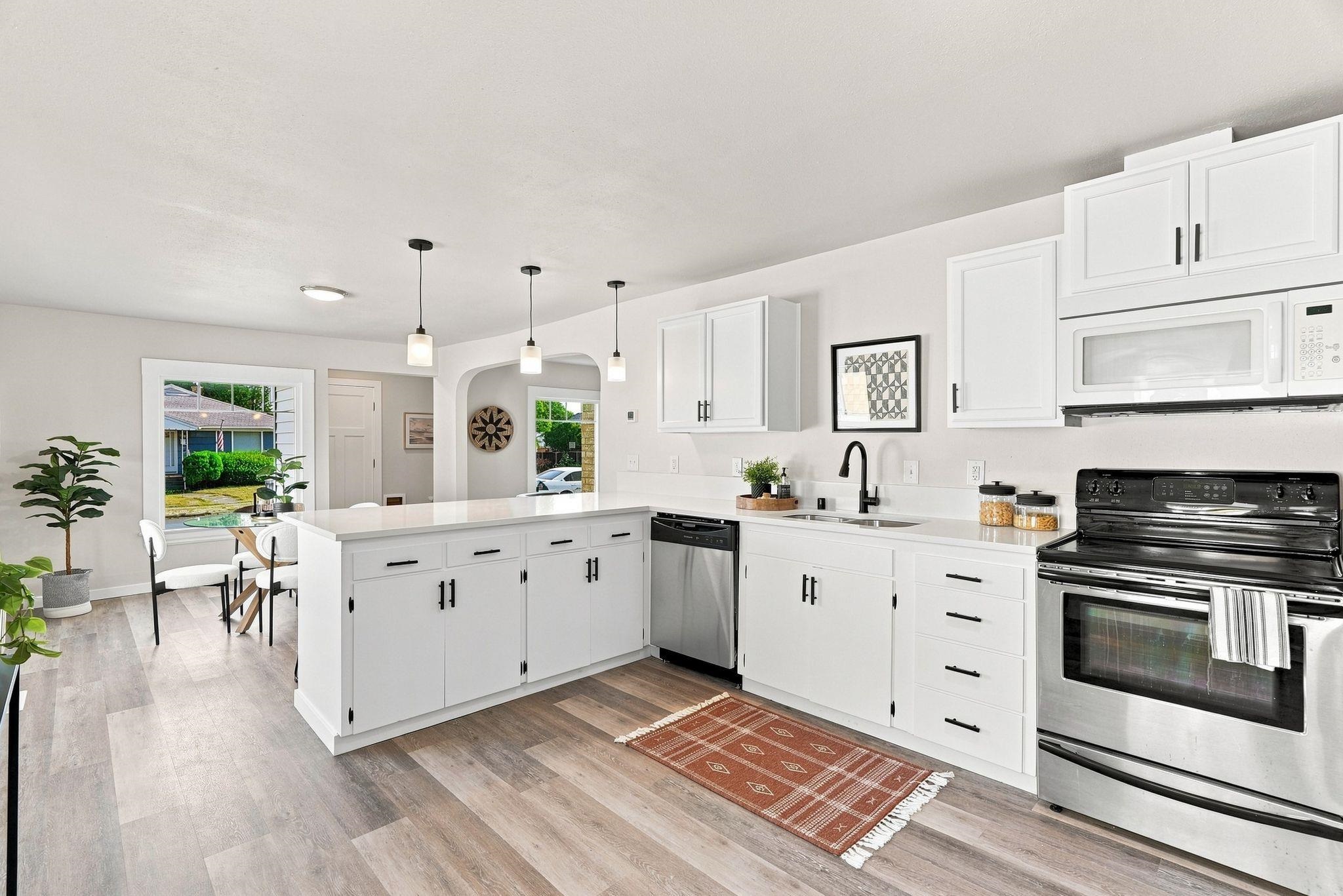 913 E Longfellow Ave - Photo 12