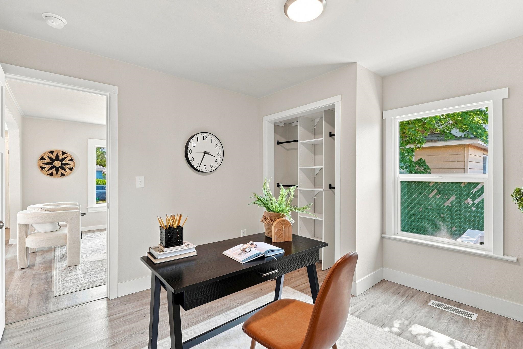 913 E Longfellow Ave - Photo 15