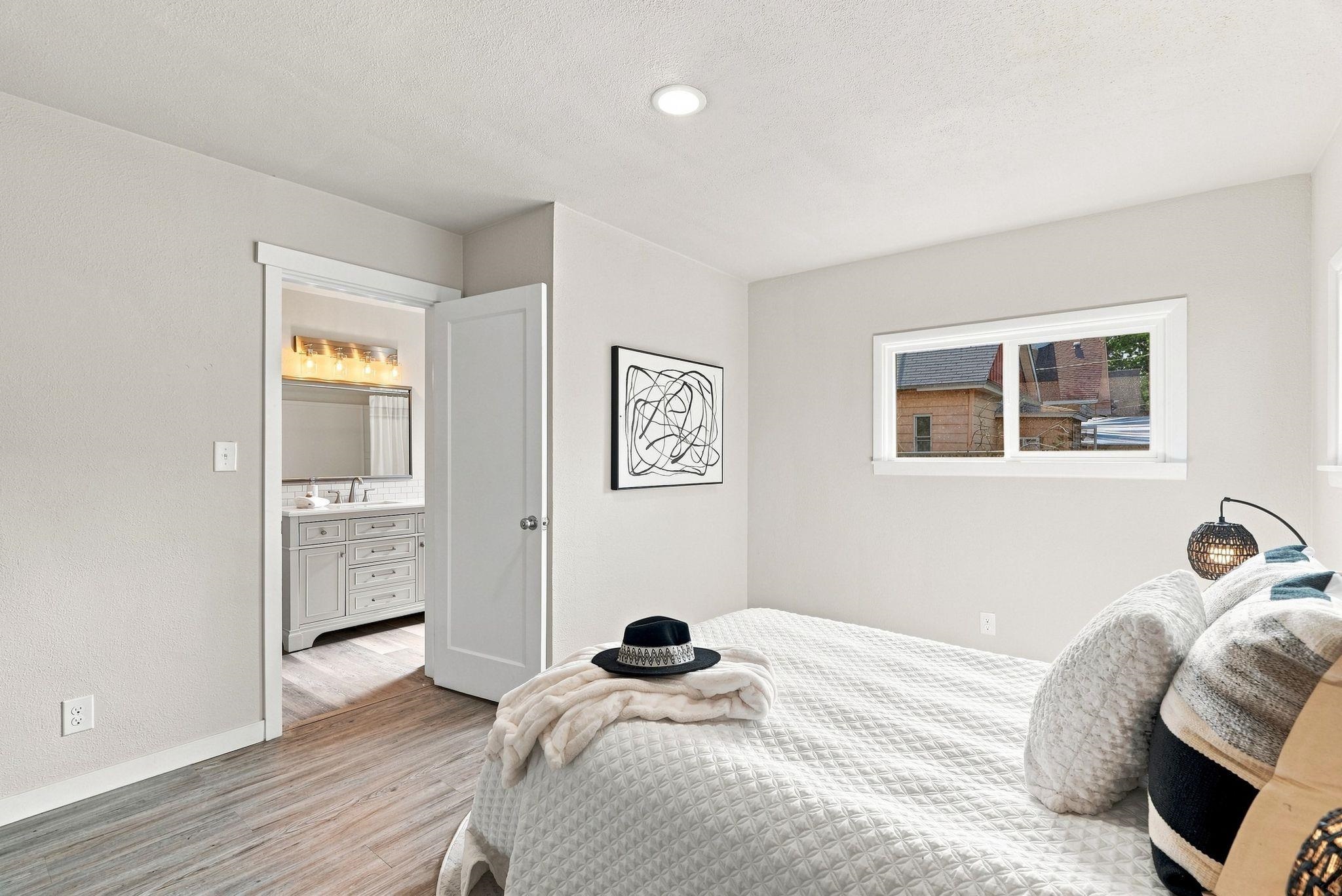 913 E Longfellow Ave - Photo 19