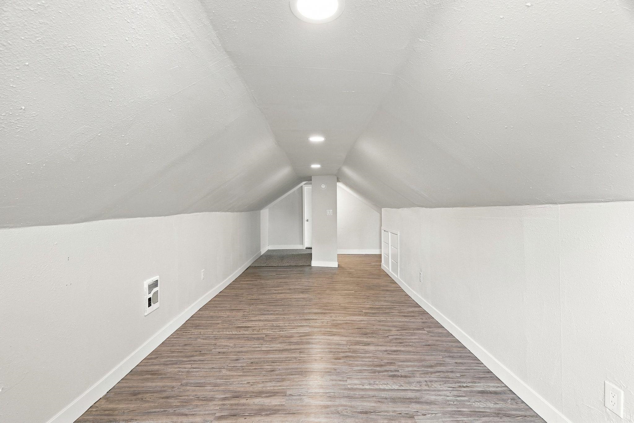 913 E Longfellow Ave - Photo 26