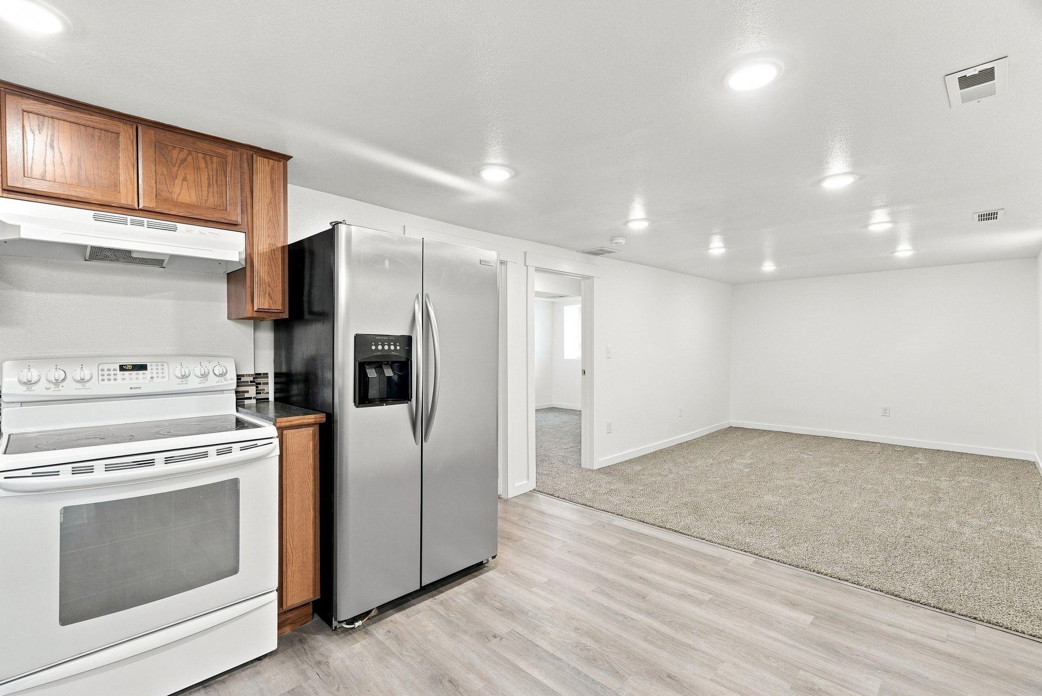 913 E Longfellow Ave - Photo 28