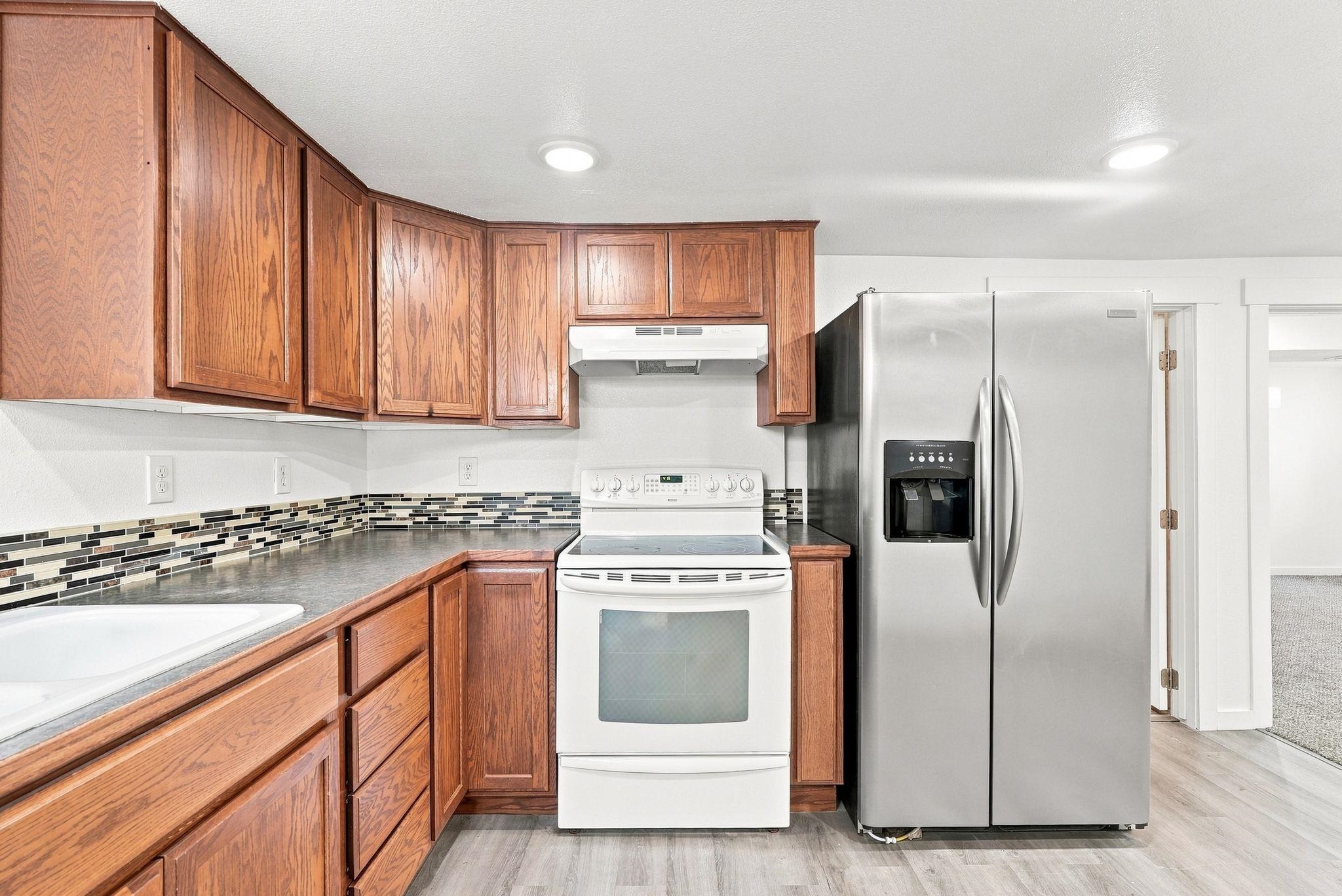 913 E Longfellow Ave - Photo 29