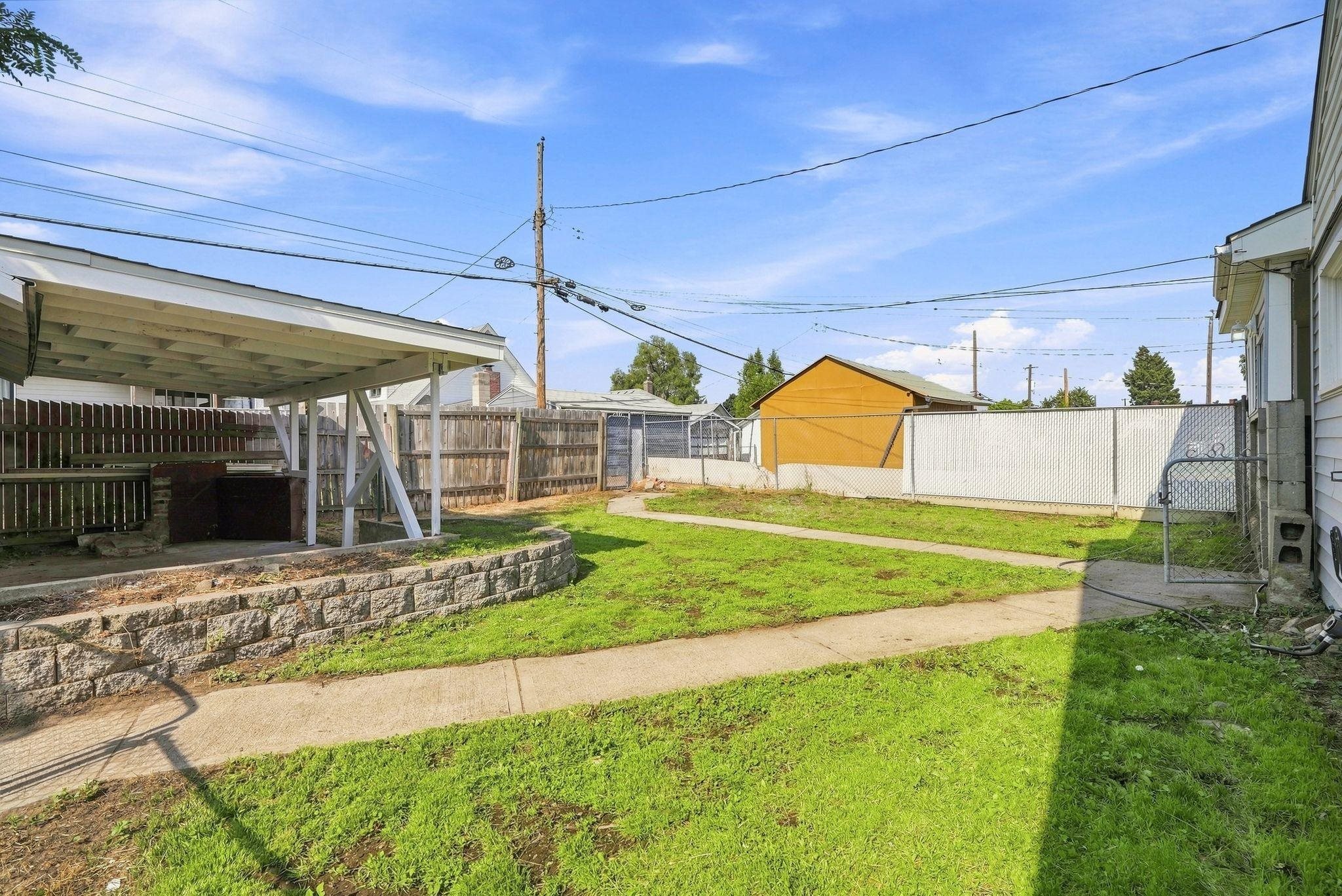913 E Longfellow Ave - Photo 42