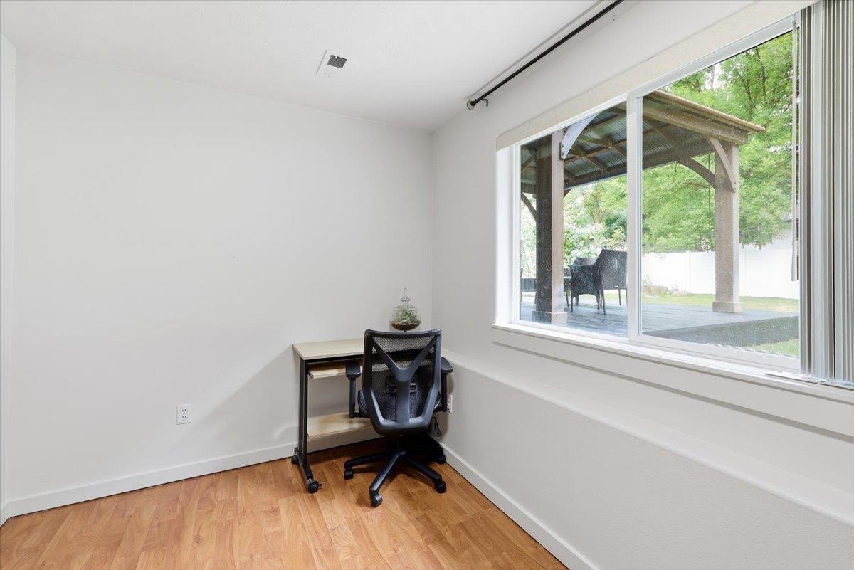 7311 N PERRY St - Photo 18