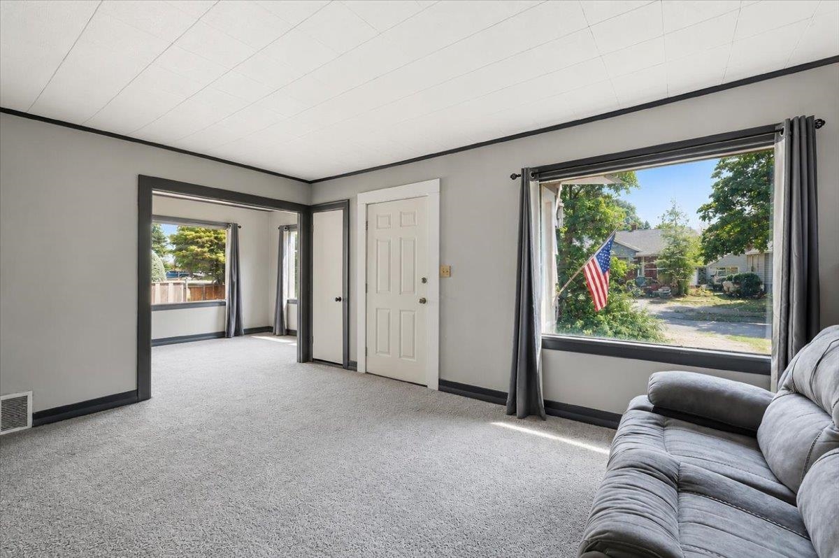 5011 N Cedar St - Photo 6
