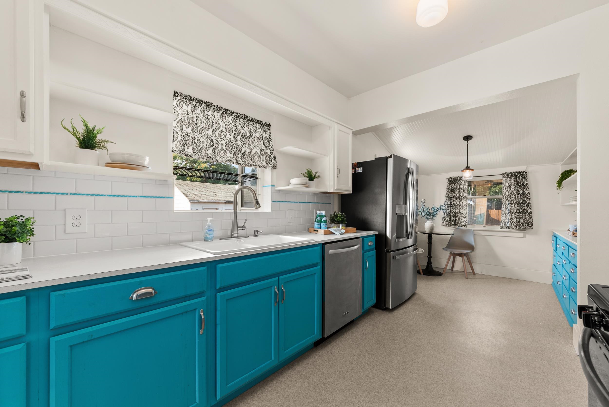 4923 N Crestline St - Photo 6