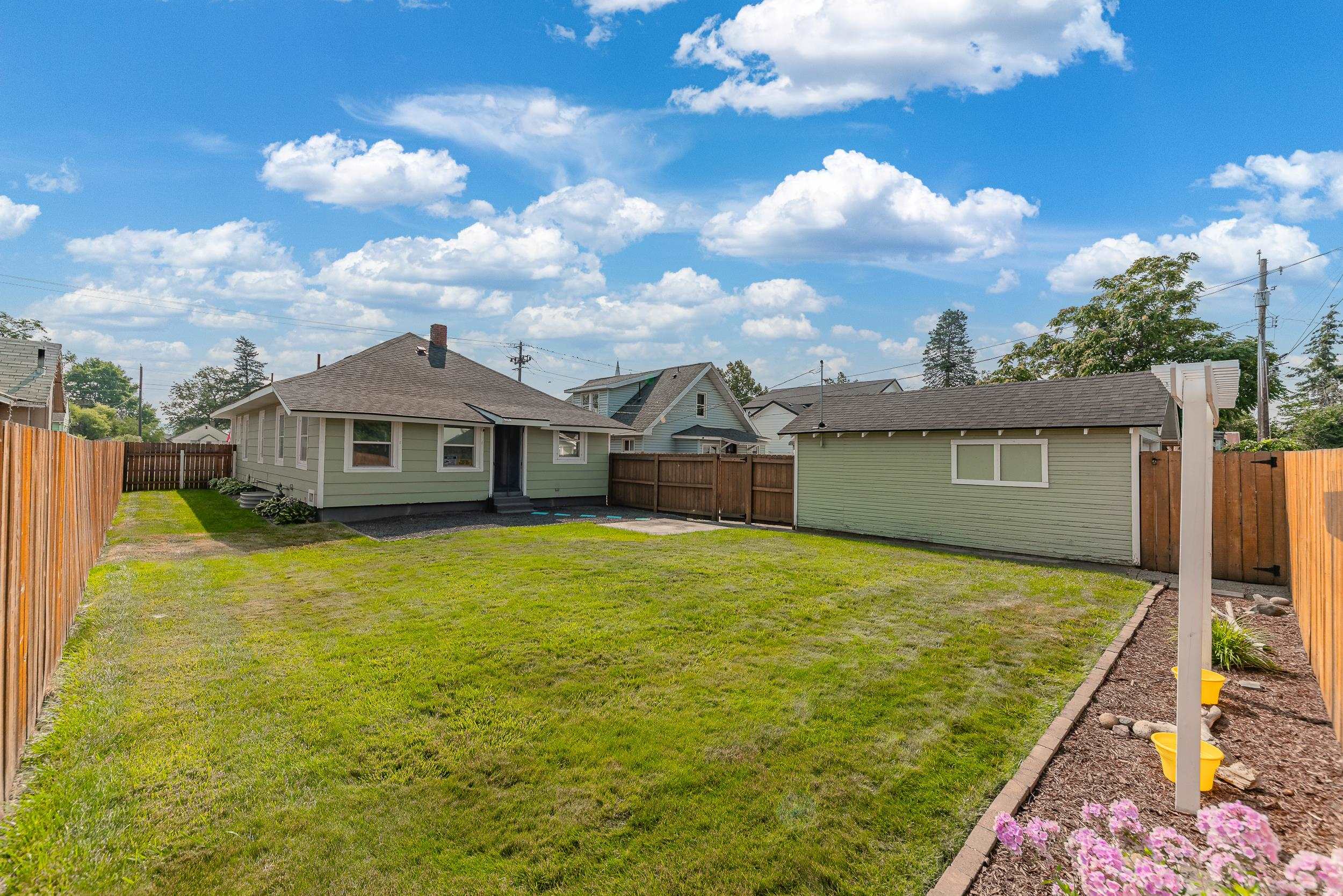 4923 N Crestline St - Photo 17