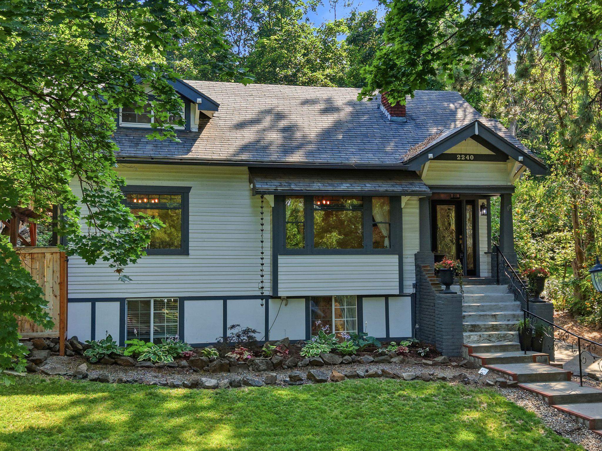 2240 S Rockwood Blvd - Photo 1