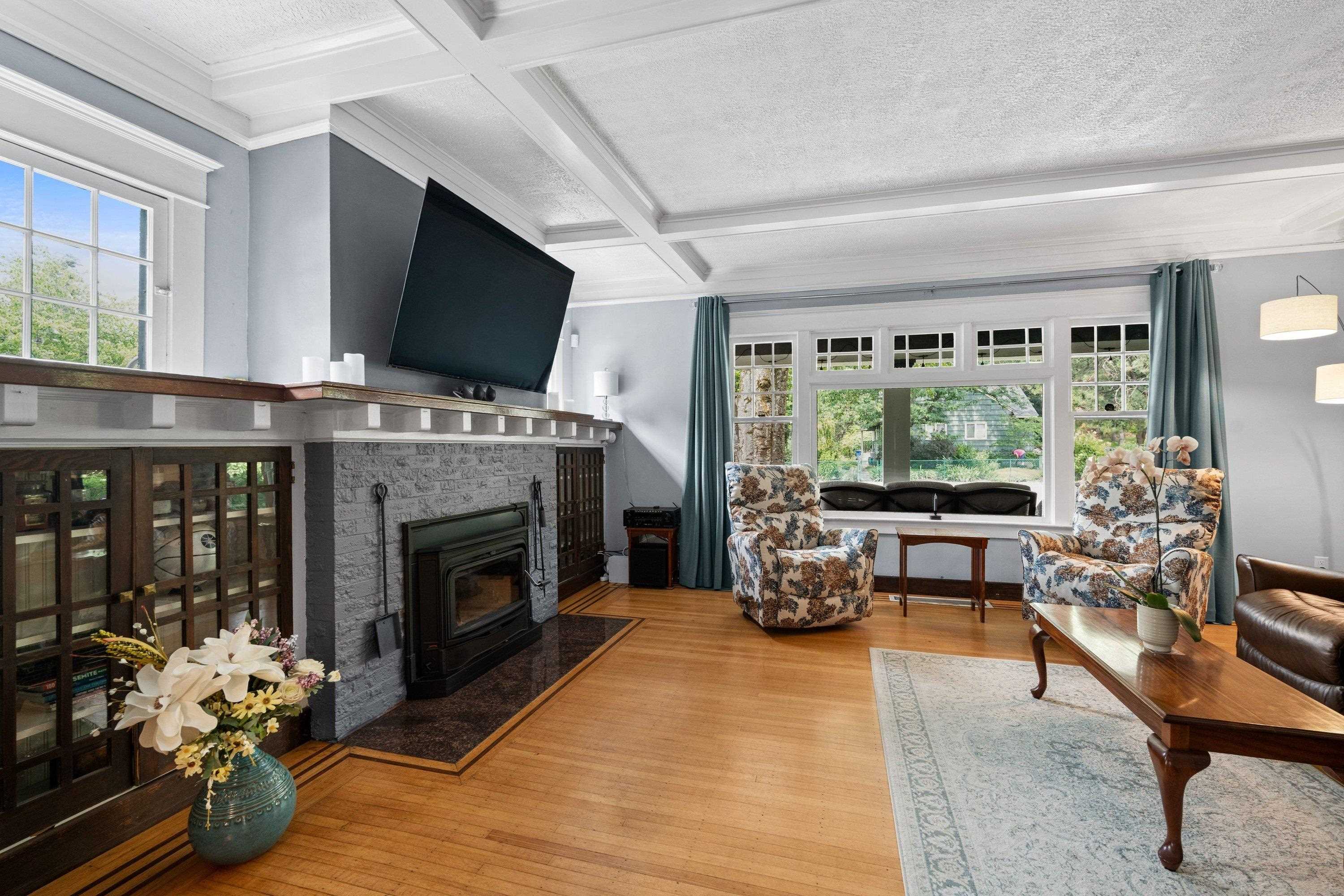 517 W 13th Ave - Photo 9