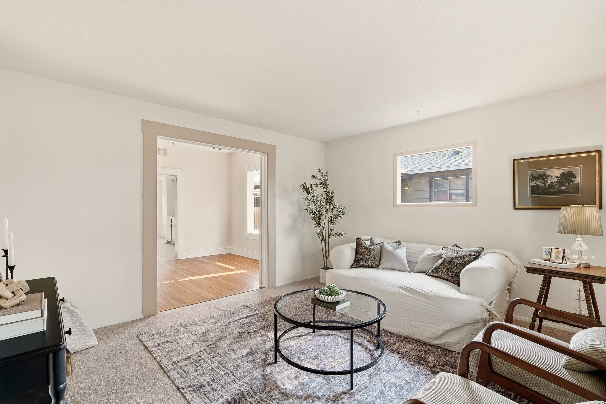 817 E Wabash Ave - Photo 4