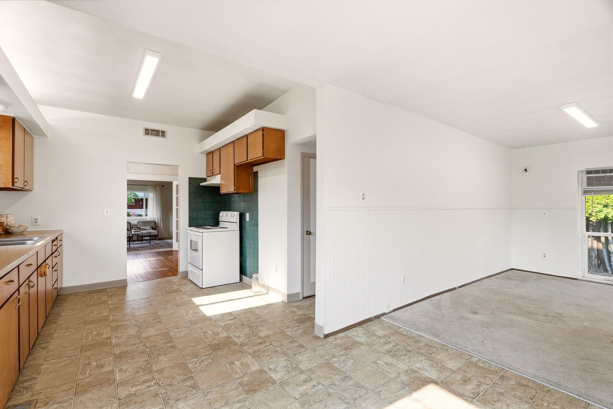 817 E Wabash Ave - Photo 14