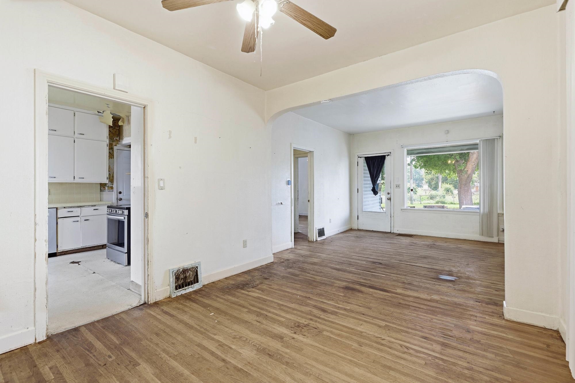 619 S Ralph St - Photo 5