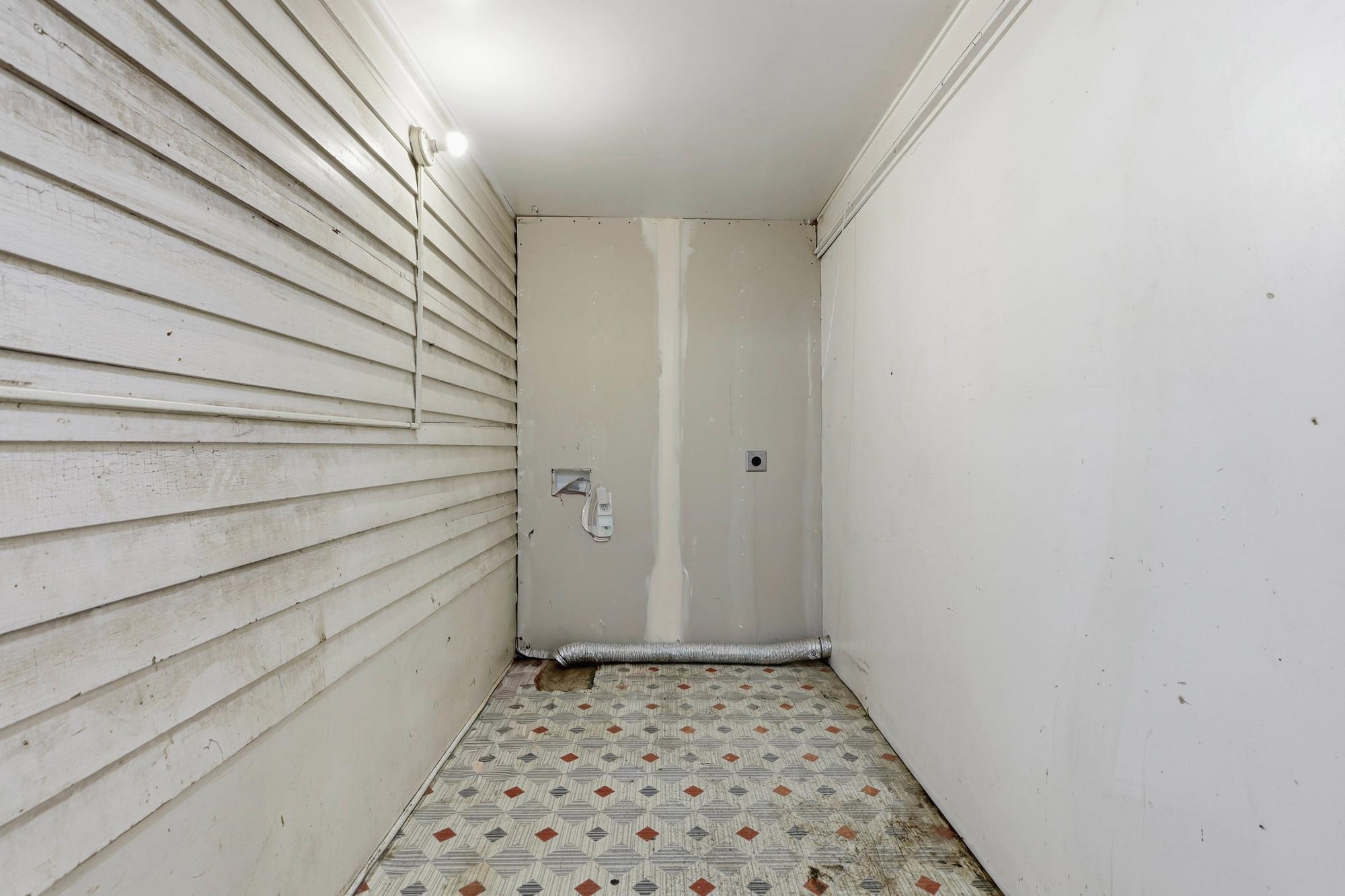 619 S Ralph St - Photo 18