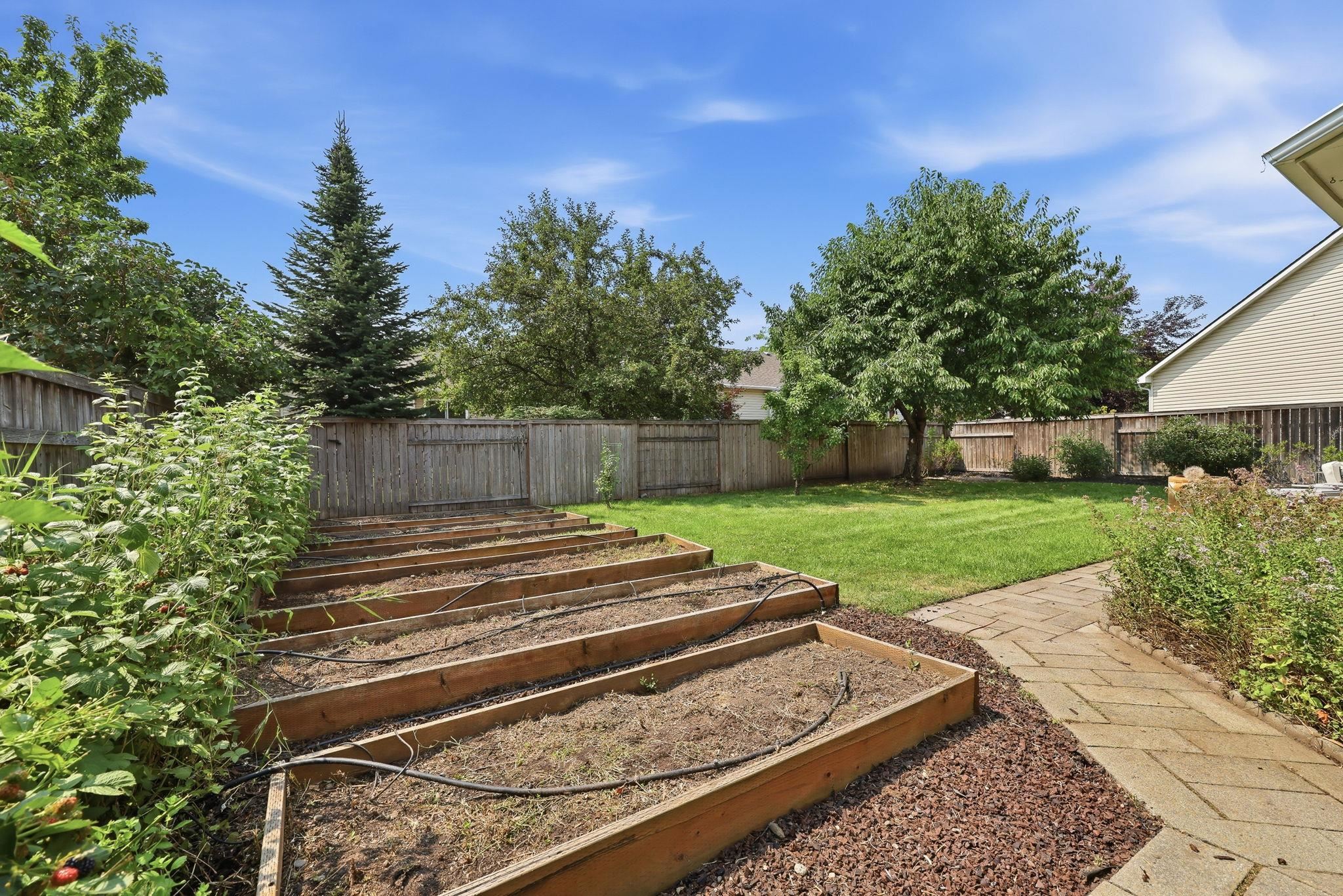 19512 E Knox Ave - Photo 35