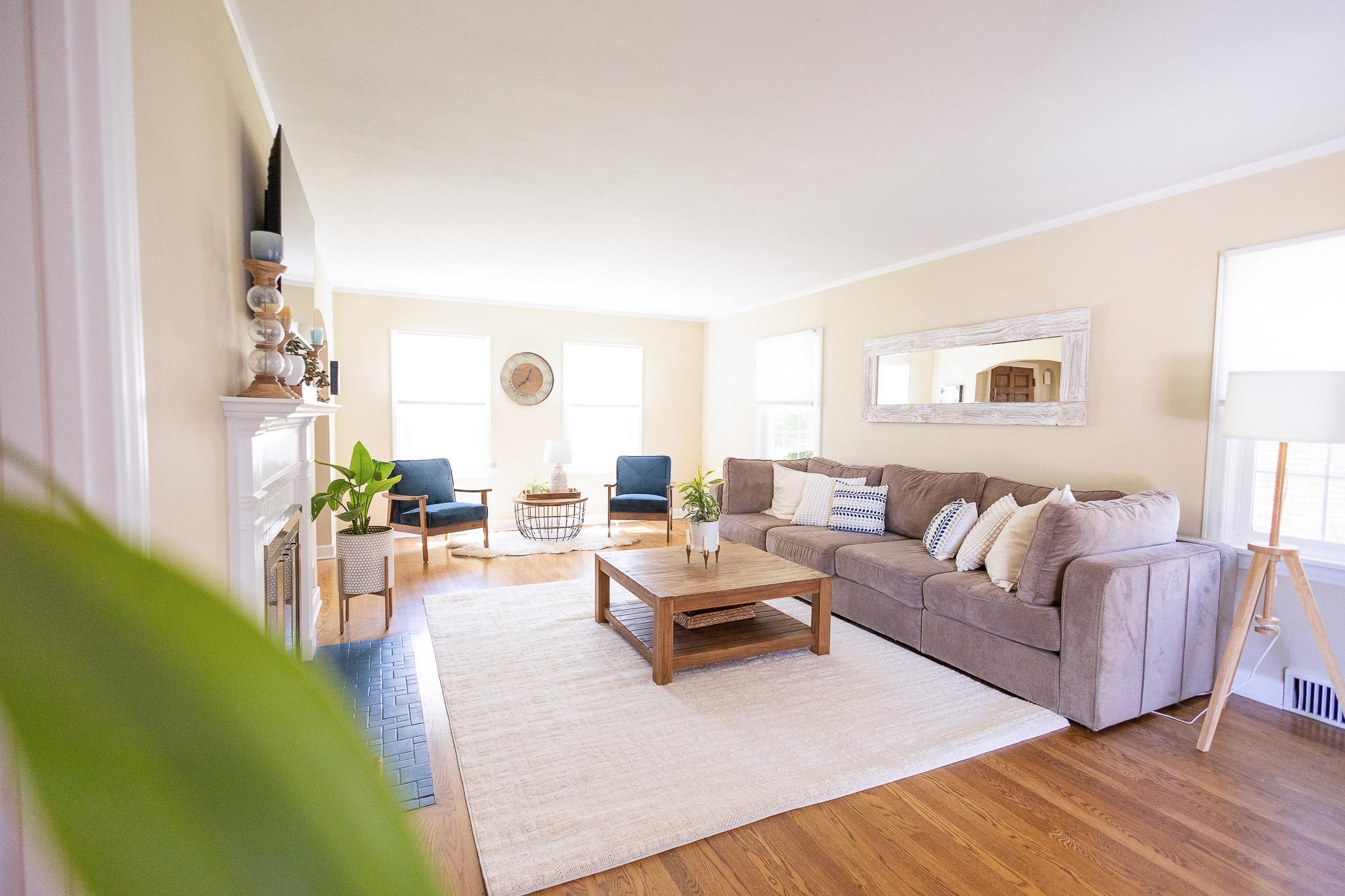 1110 W 22nd Ave - Photo 2