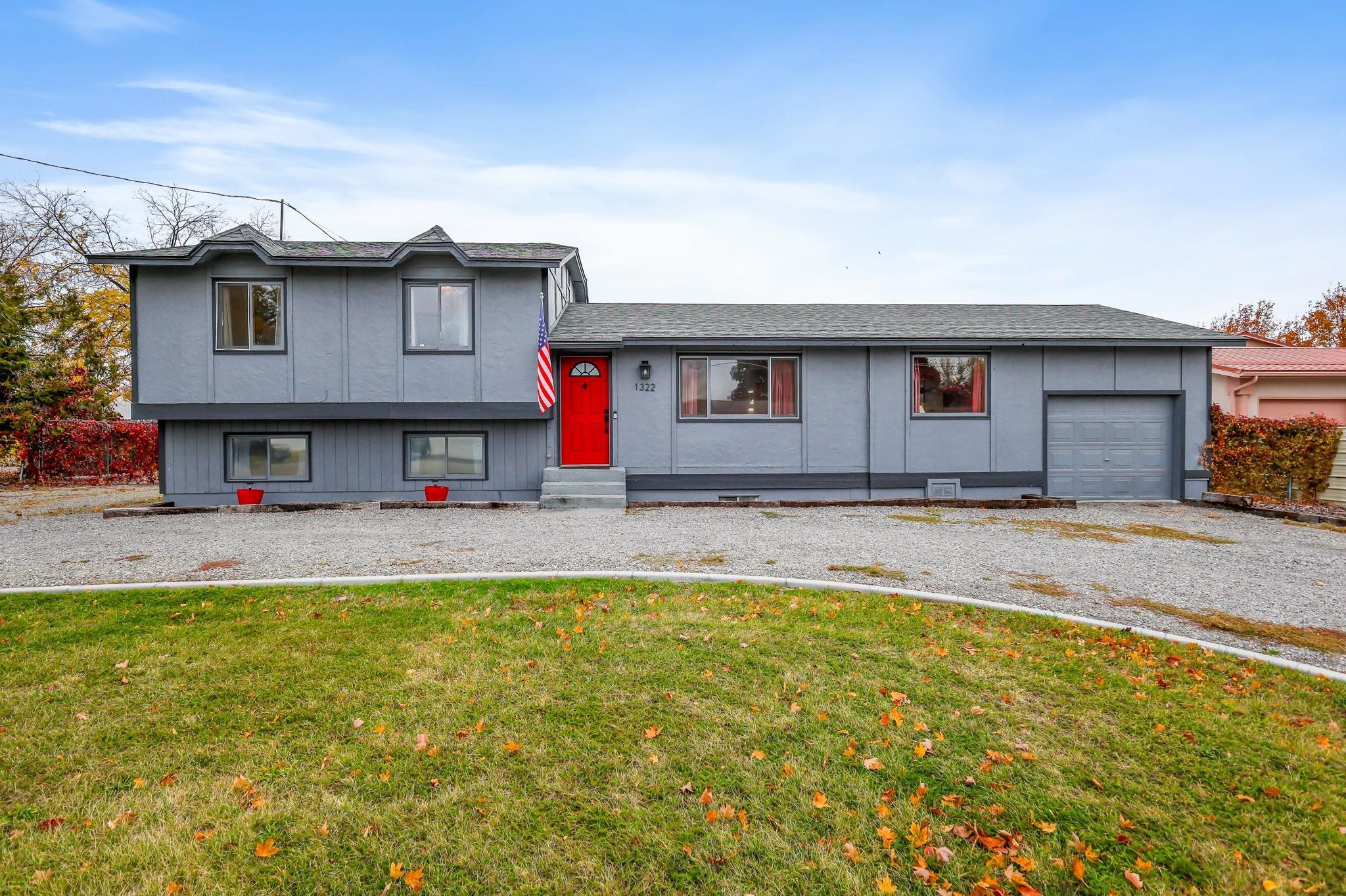 1322 N Mamer Rd - Photo 1