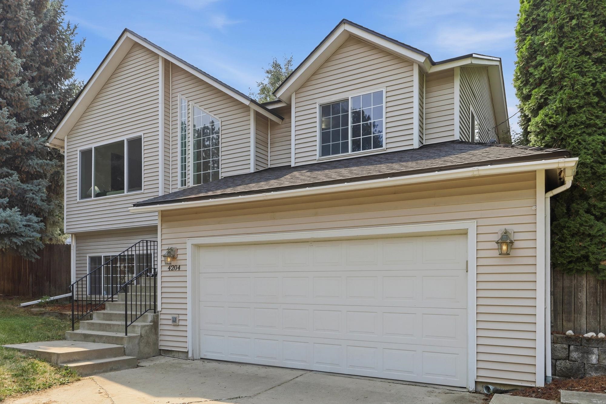 4204 E 13th Ave - Photo 2