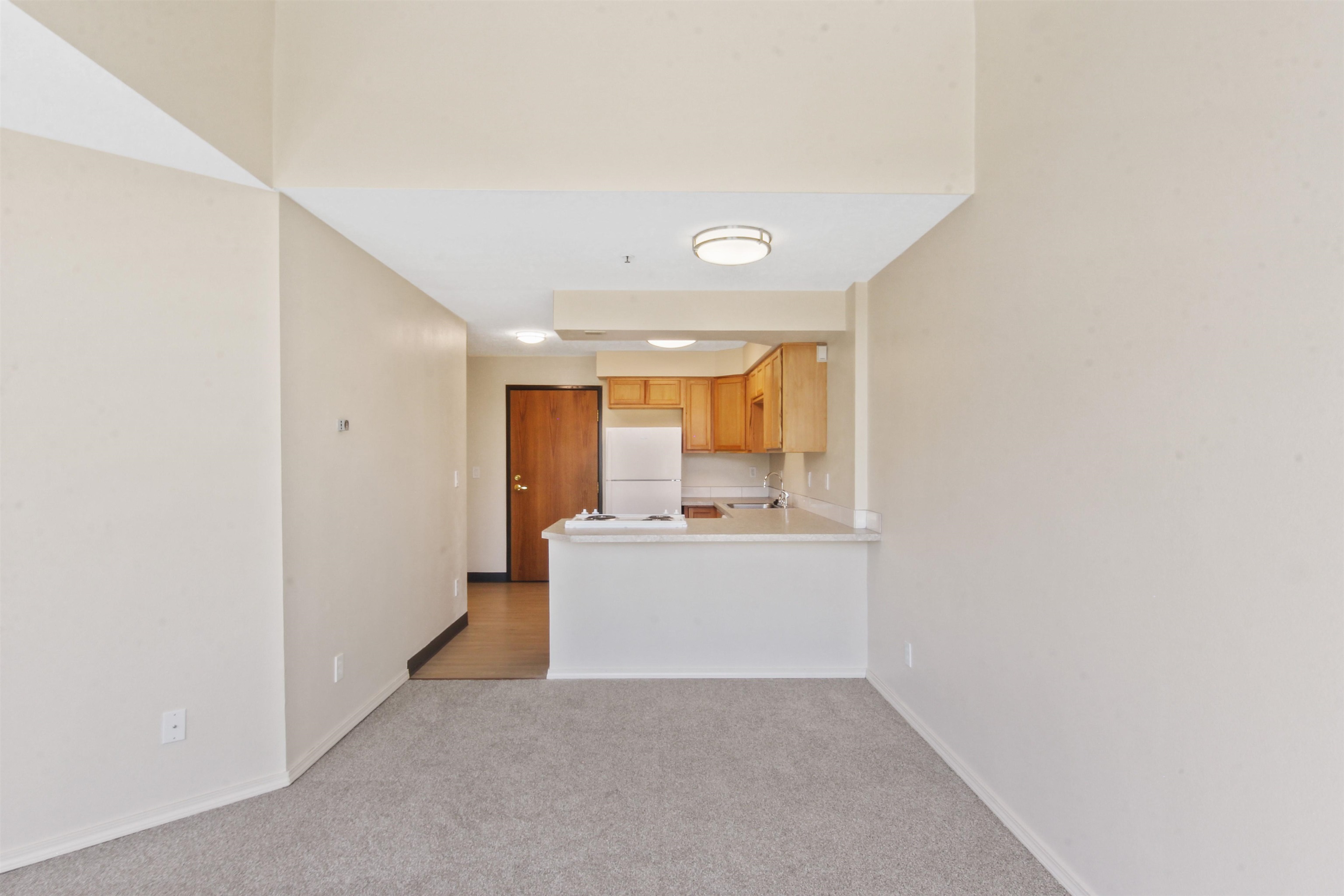 221 E Rockwood Blvd - Photo 6