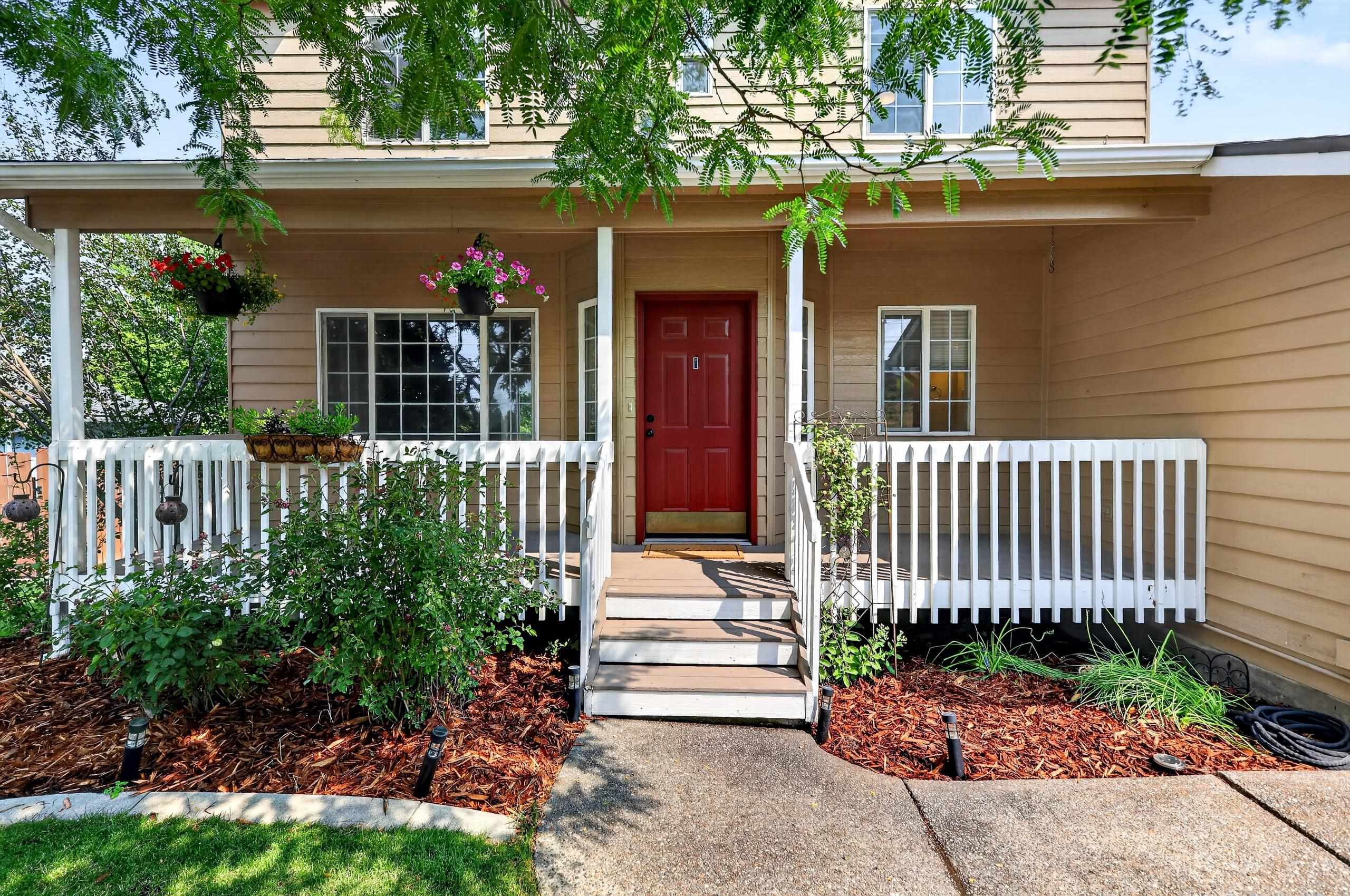 8321 E Sunflower Ln - Photo 1