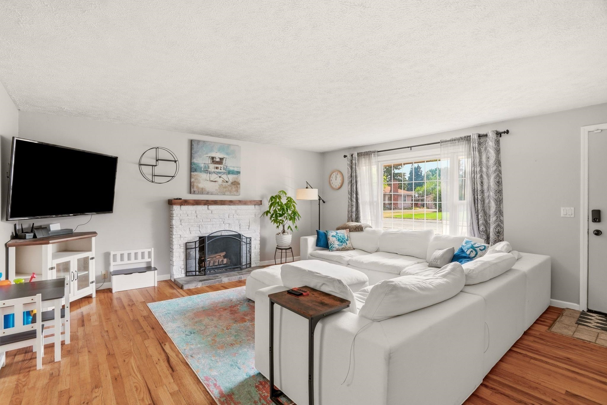 10723 E 7th Ave - Photo 5