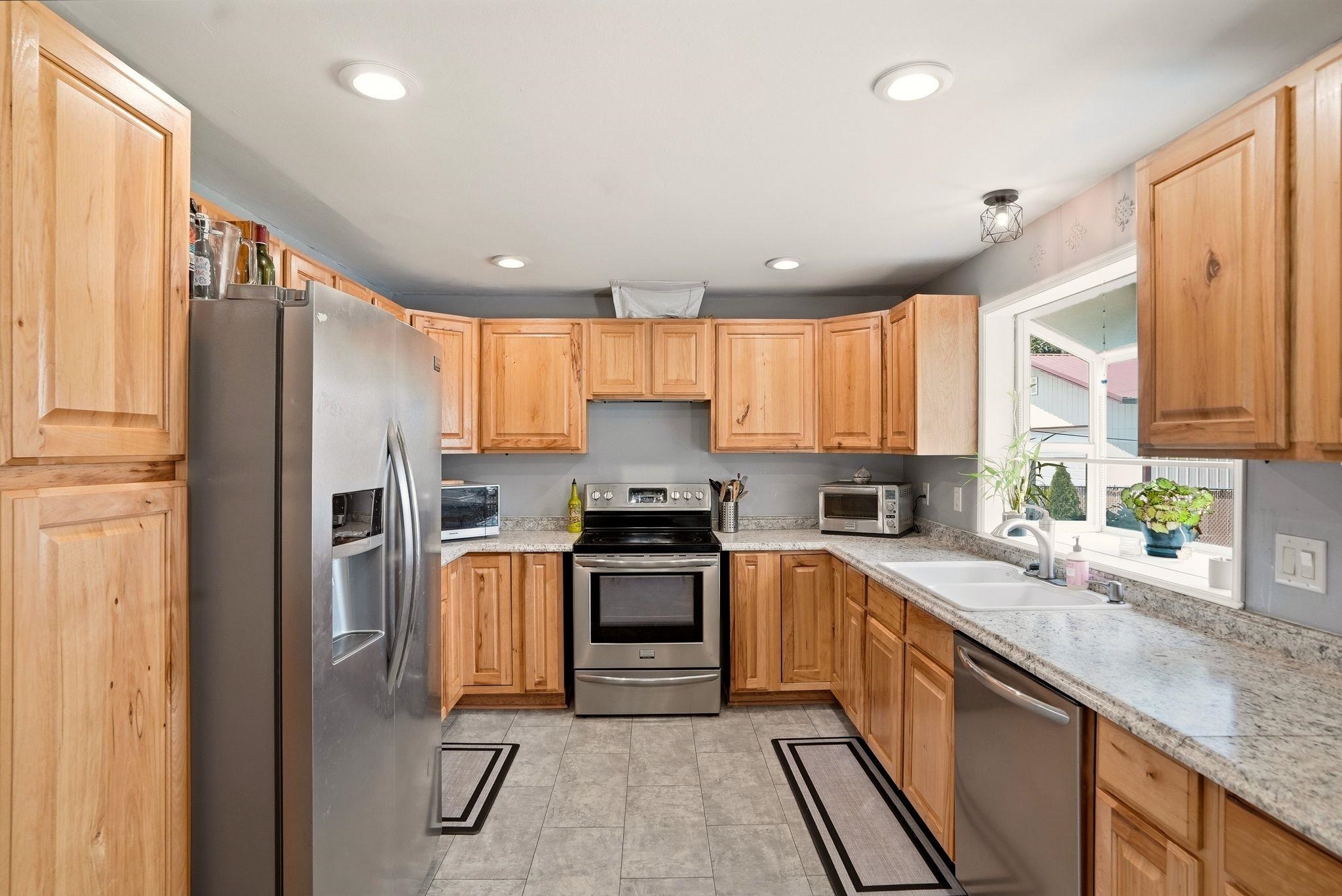 10723 E 7th Ave - Photo 7