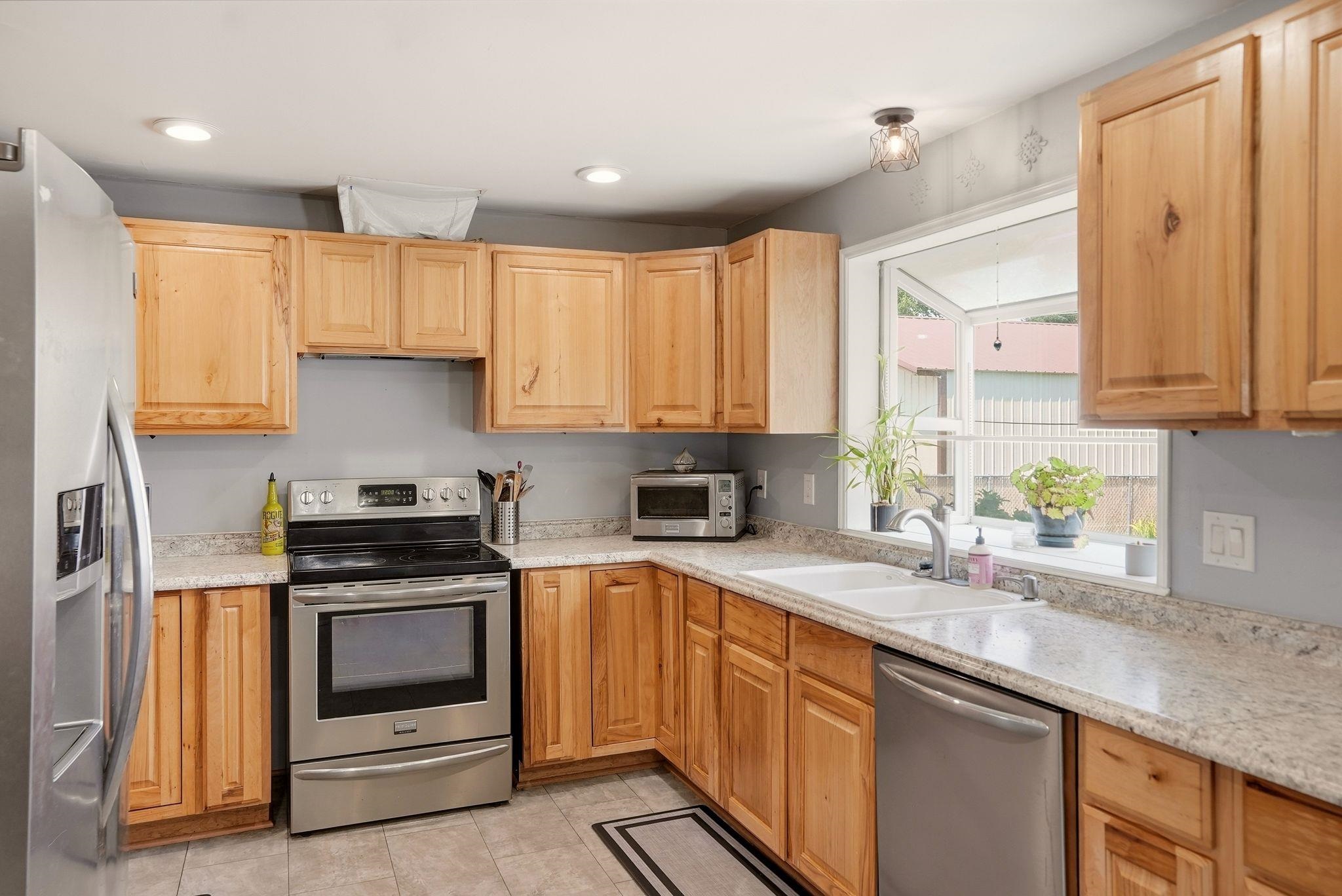 10723 E 7th Ave - Photo 8
