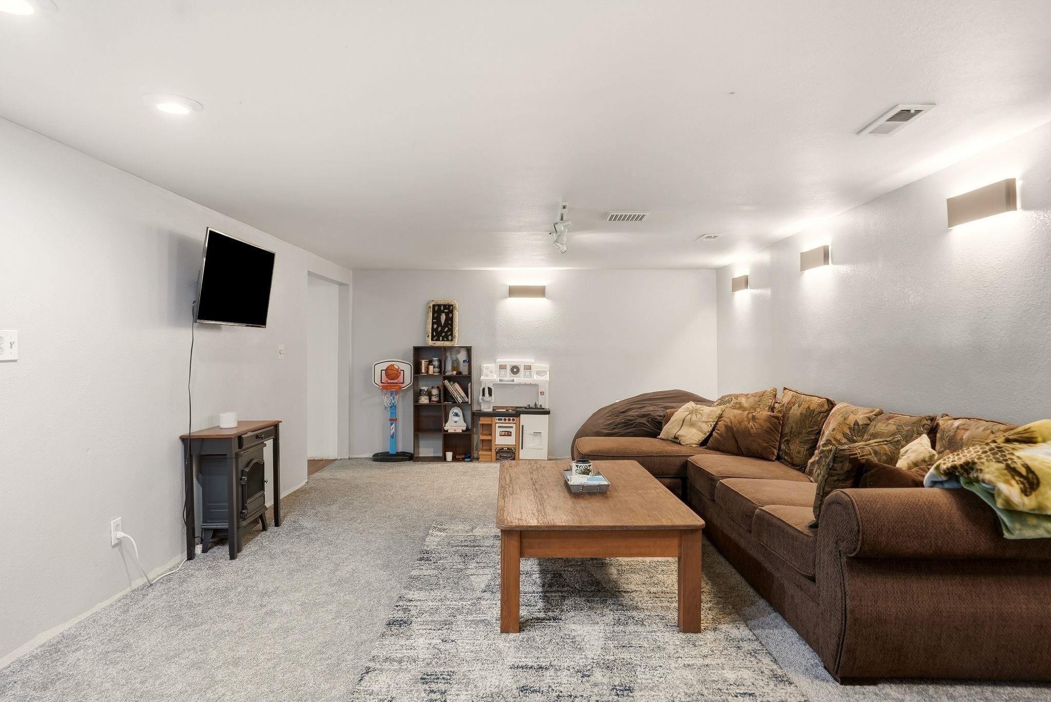 10723 E 7th Ave - Photo 23