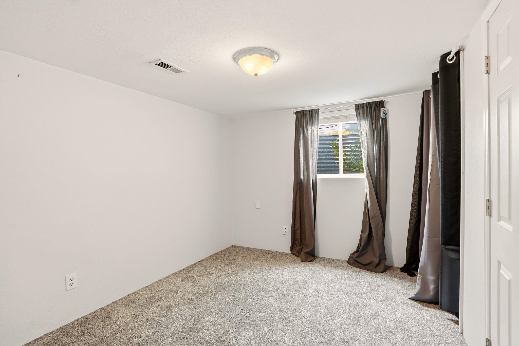 10723 E 7th Ave - Photo 24
