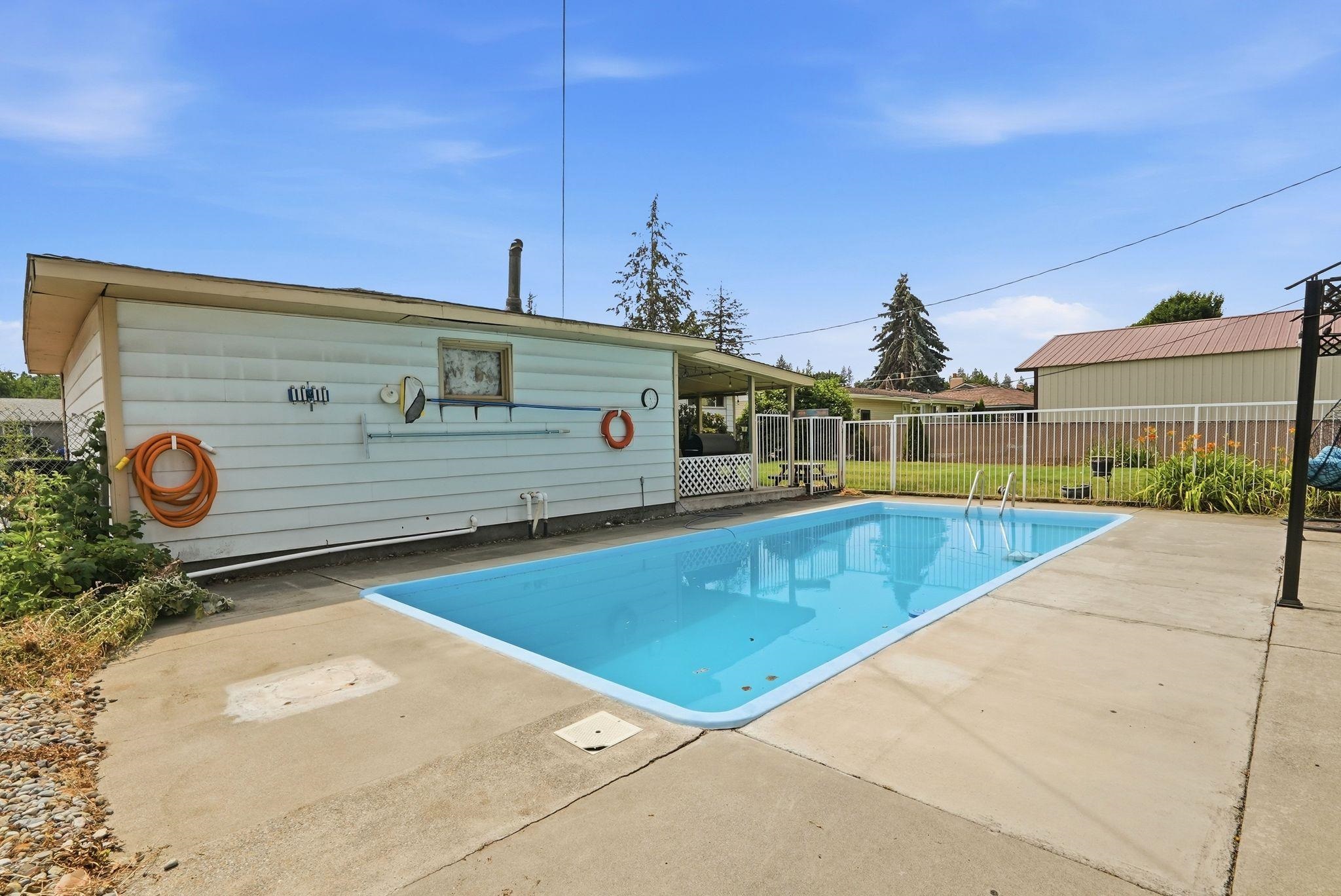 10723 E 7th Ave - Photo 35
